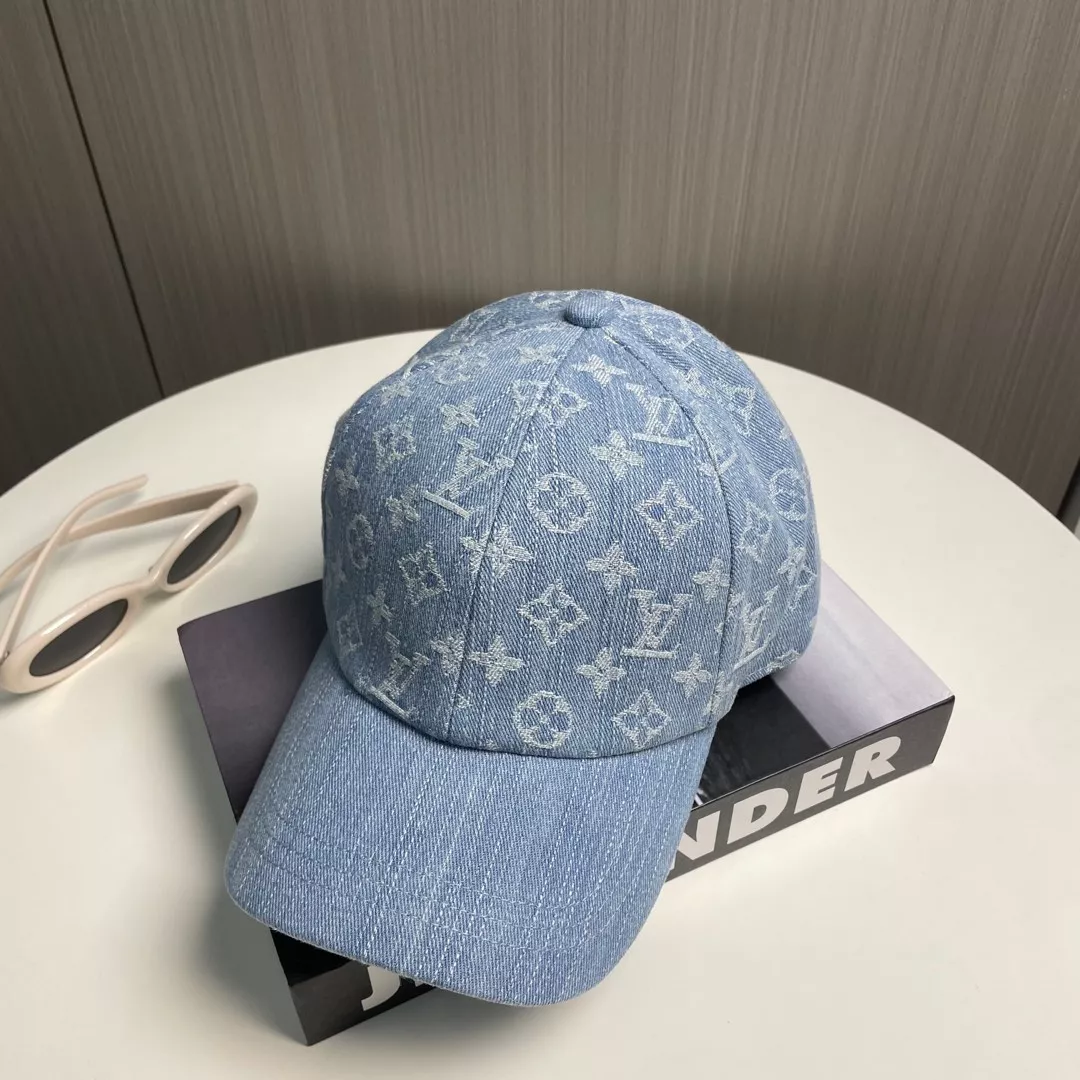 Vibrant 3202 Louis Vuitton LV Caps