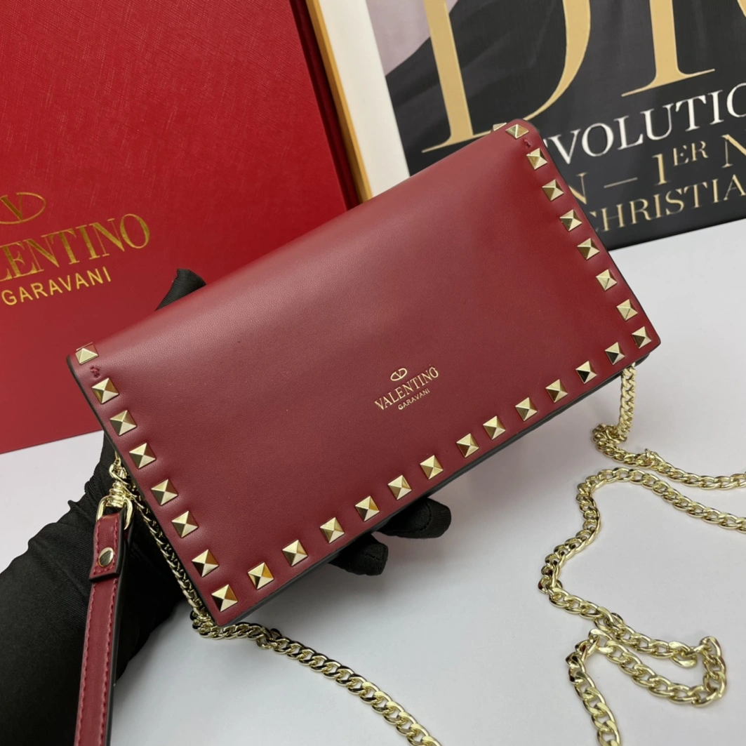 Vibrant 3434 Valentino AAA Quality Messenger Bags For Women