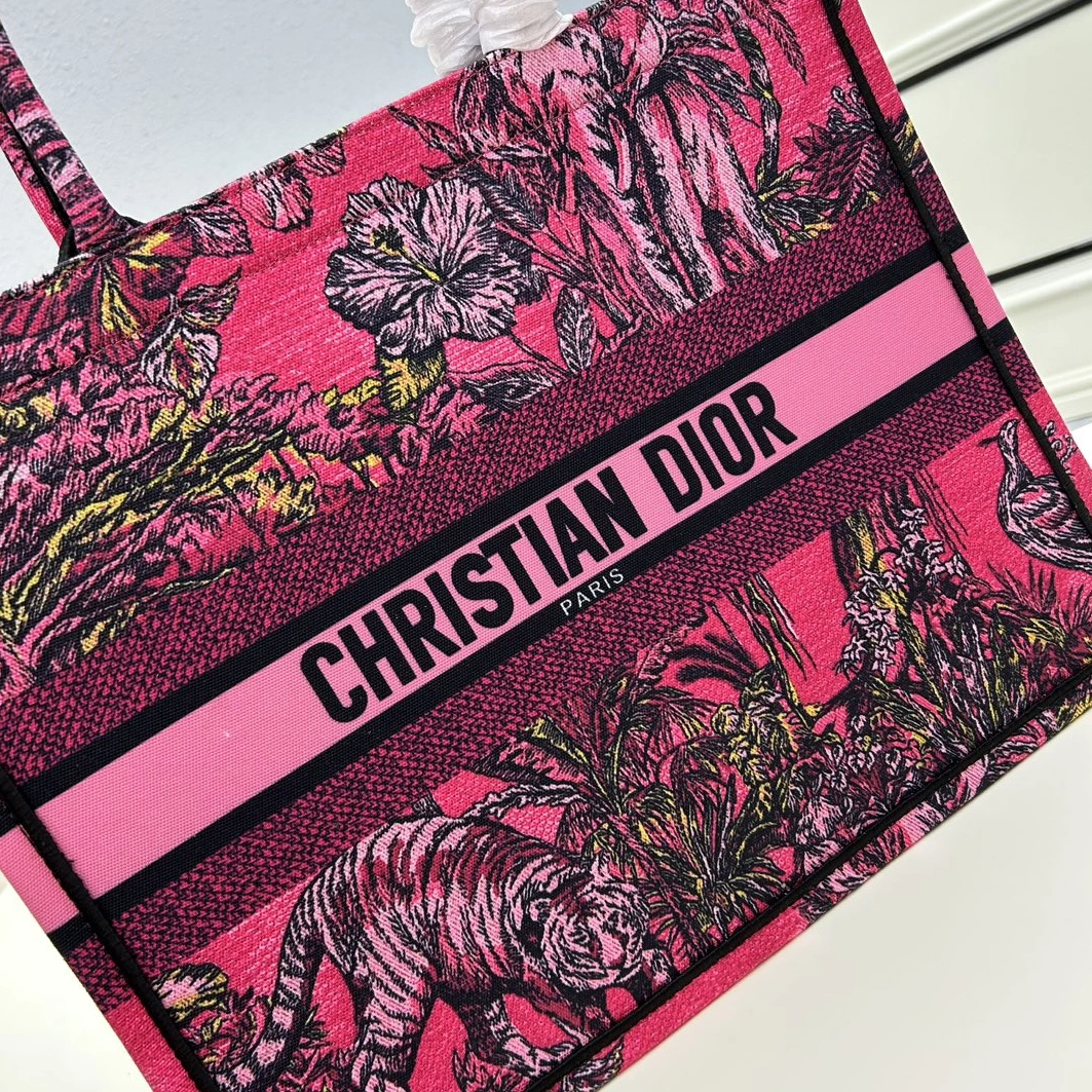 Vibrant 3460 Christian Dior AAA Quality Tote-Handbags For Women