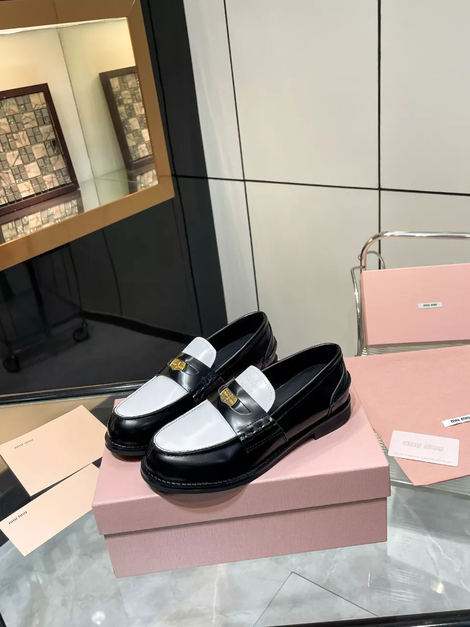 Vibrant 3505 MIU MIU Leather Shoes For Women