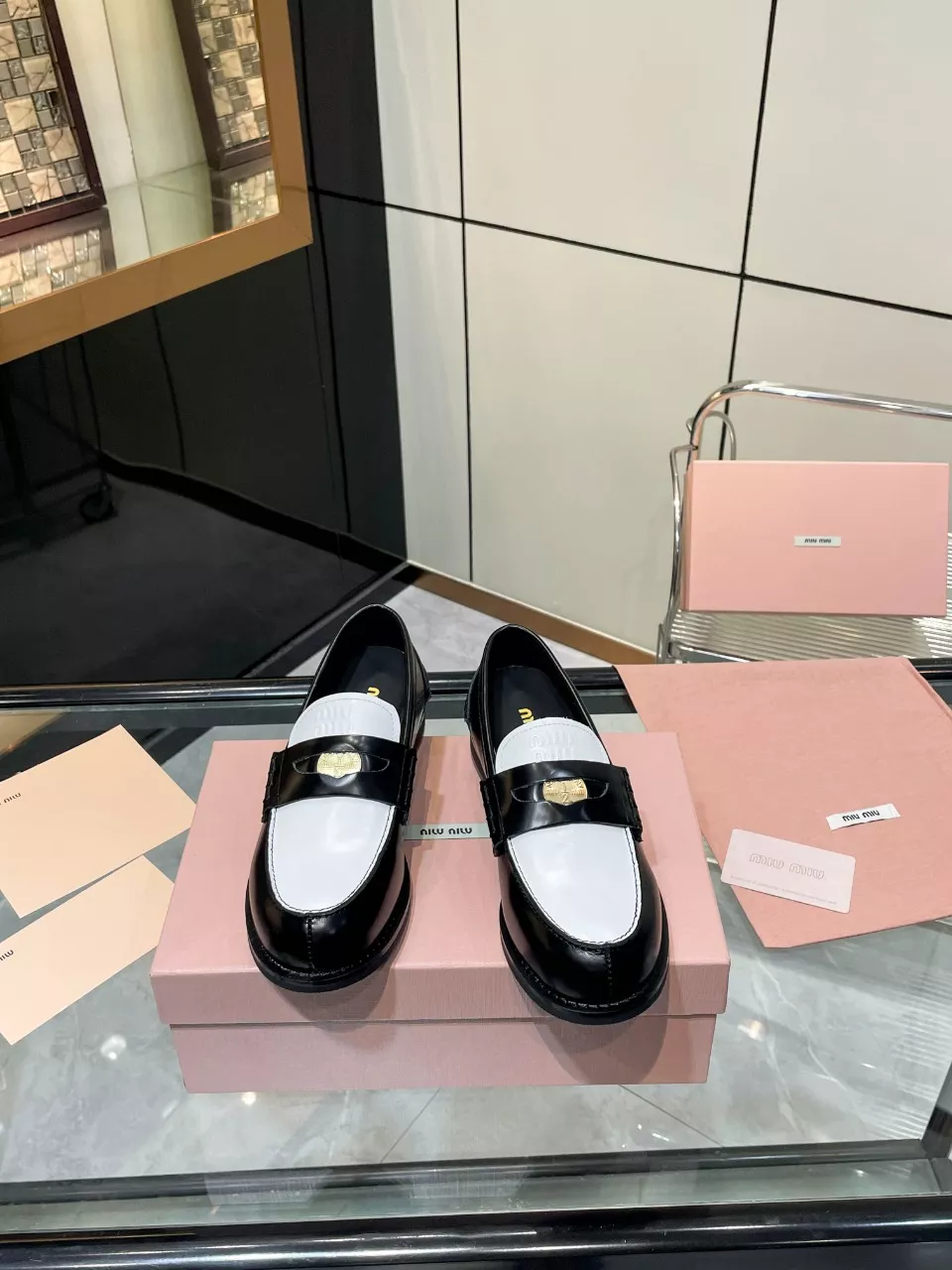 Vibrant 3505 MIU MIU Leather Shoes For Women