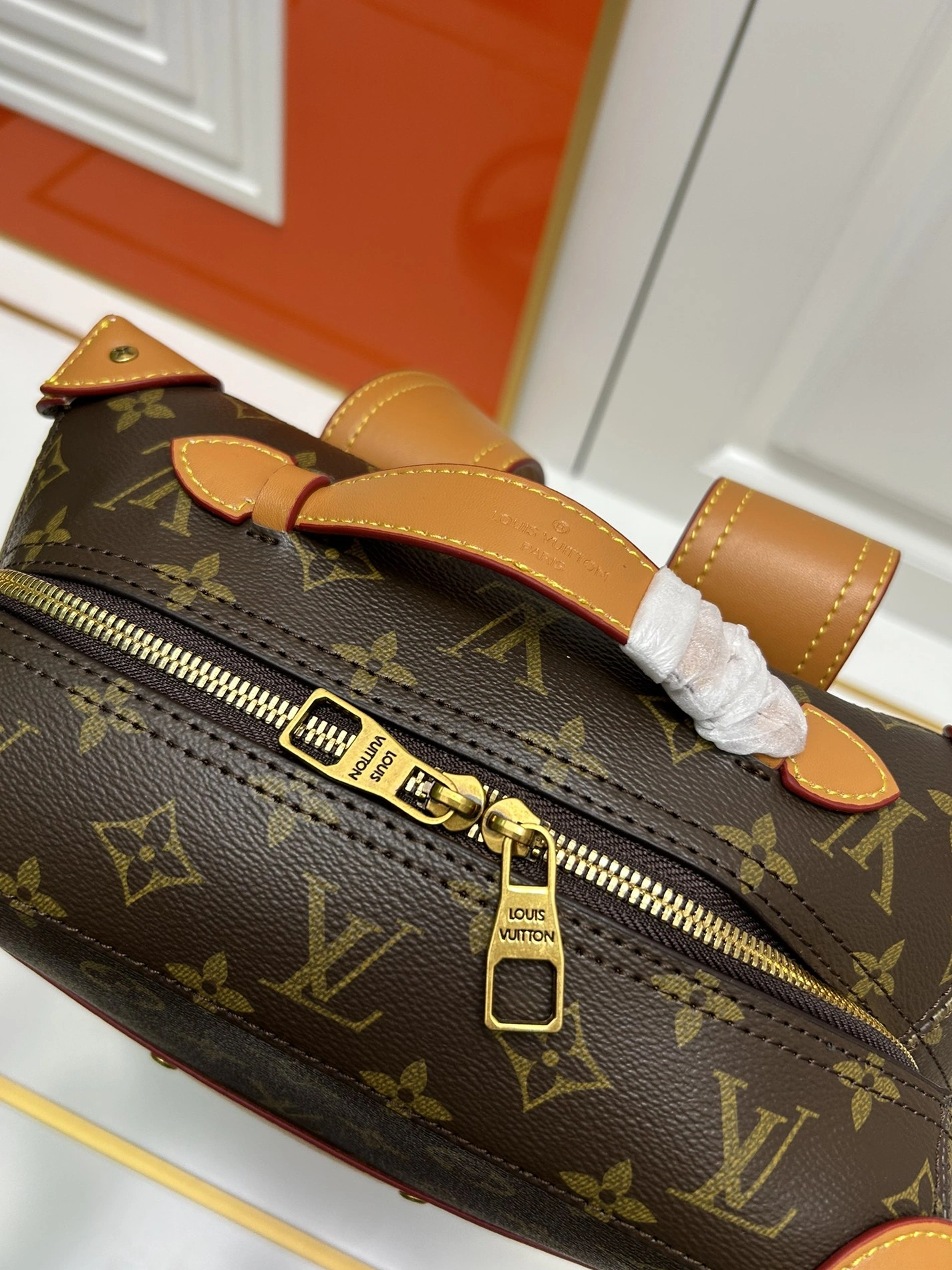Vibrant 3688 Louis Vuitton AAA Quality Backpacks For Unisex