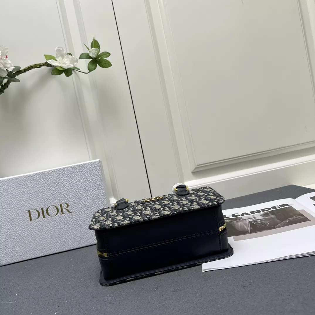 Vibrant 3738 Christian Dior AAA Quality Handbags For Women