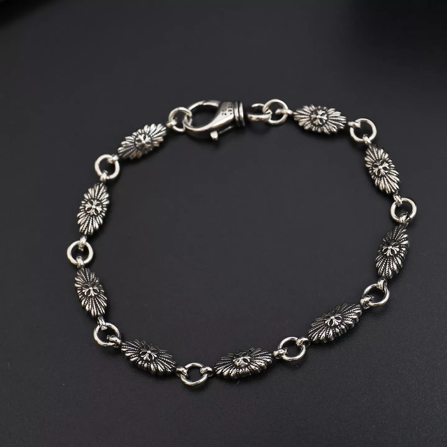Vibrant 3871 Chrome Hearts Bracelets