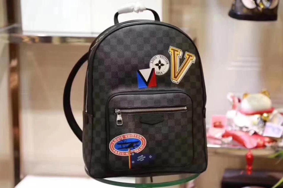 Vibrant 3899 Louis Vuitton LV AAA Quality Backpacks