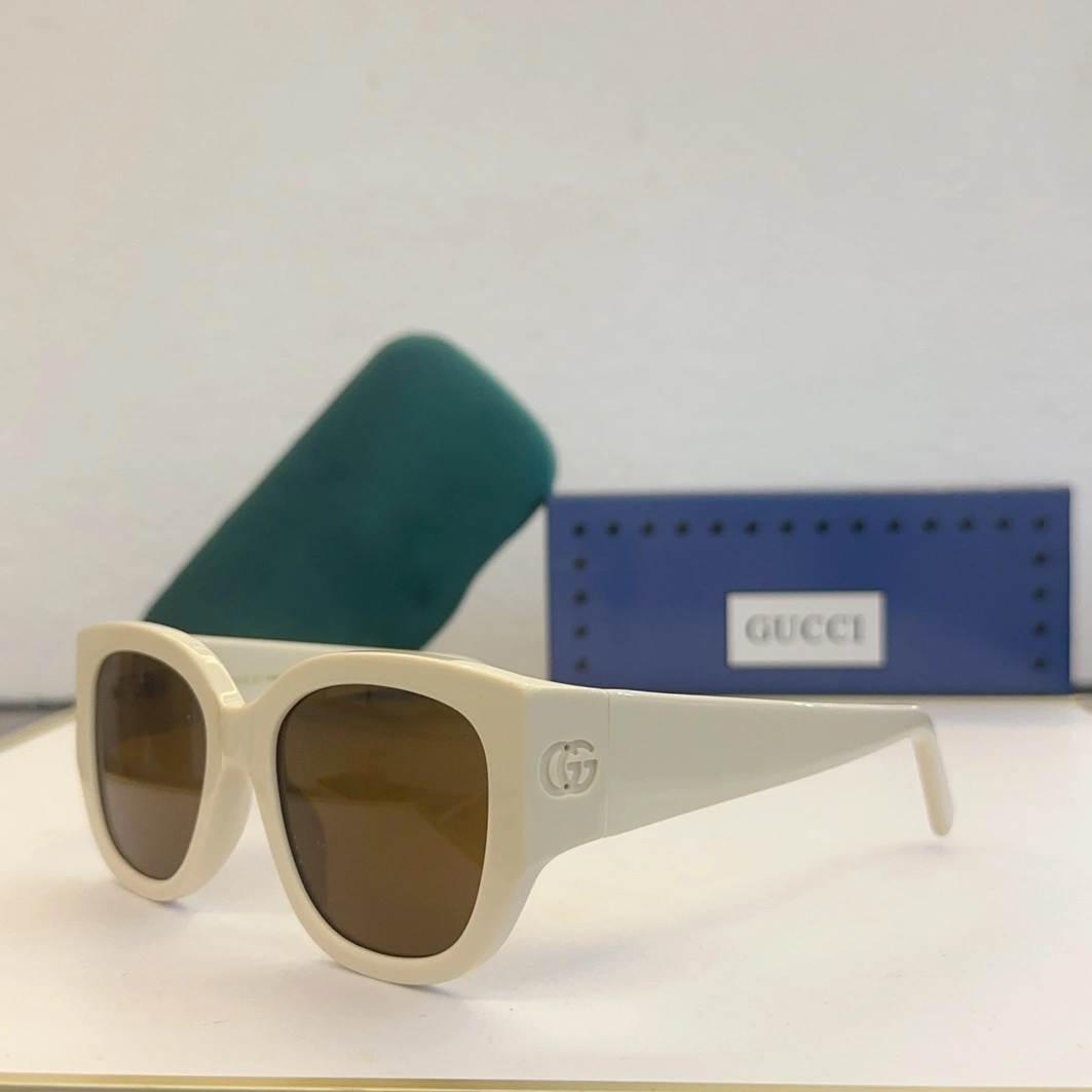 Vibrant 3944 Gucci AAA Quality Sunglasses