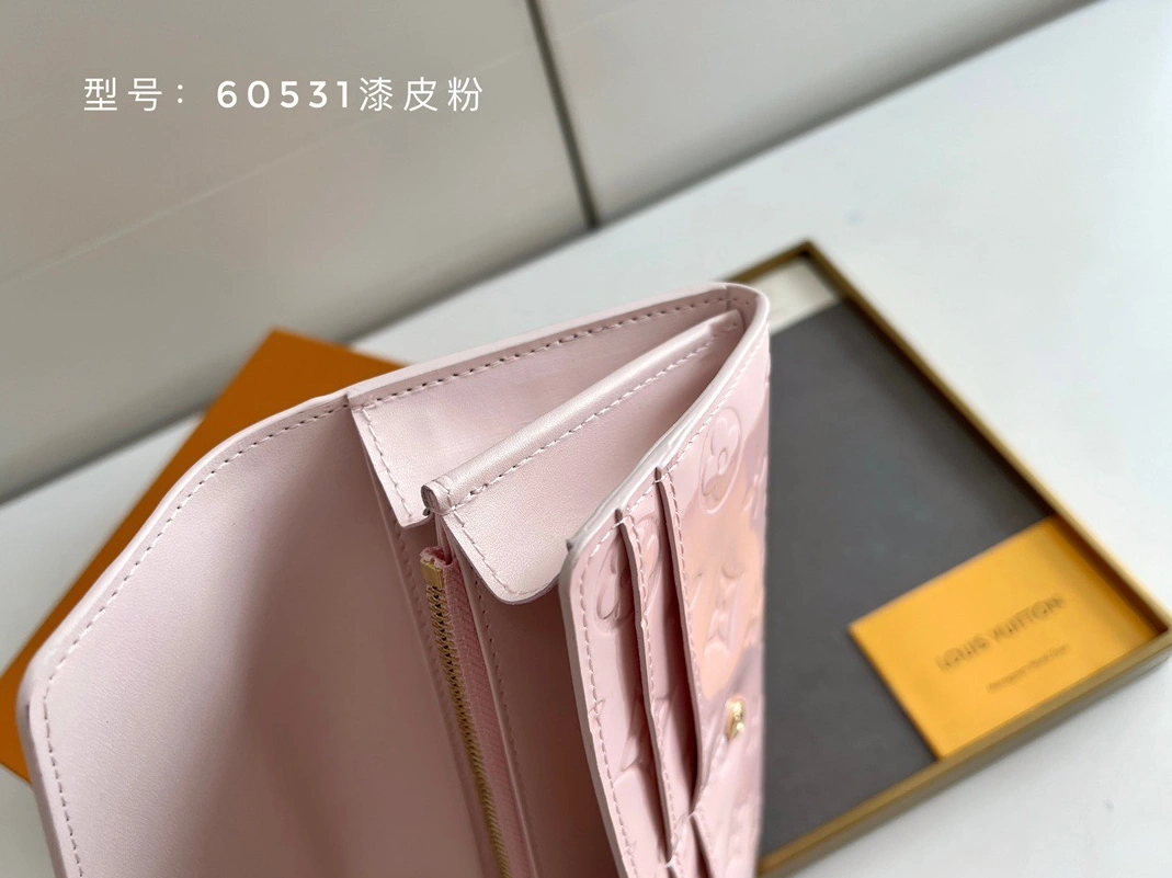 Vibrant 3948 Louis Vuitton AAA Quality Wallets