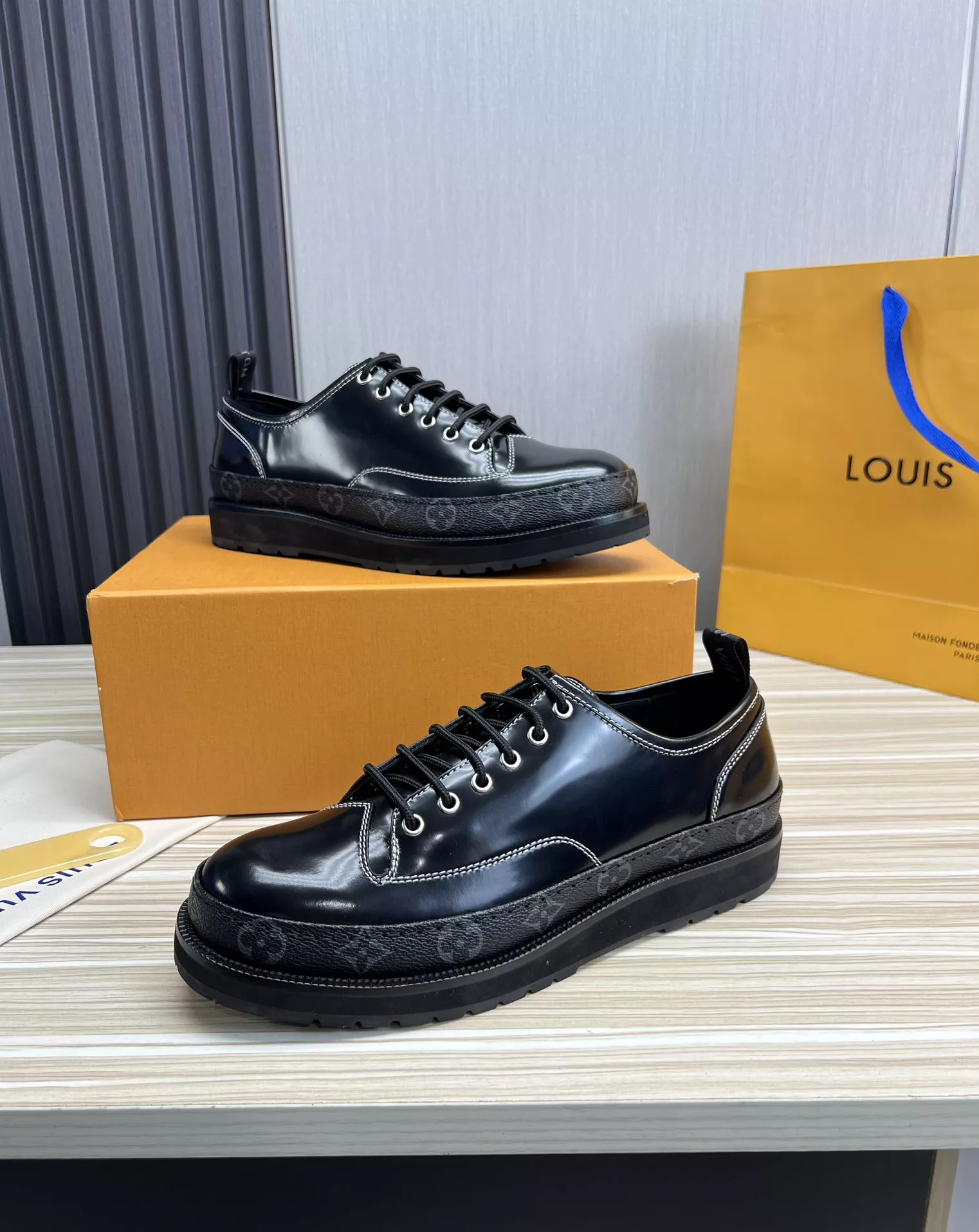 Vibrant 4070 Louis Vuitton Boots For Men