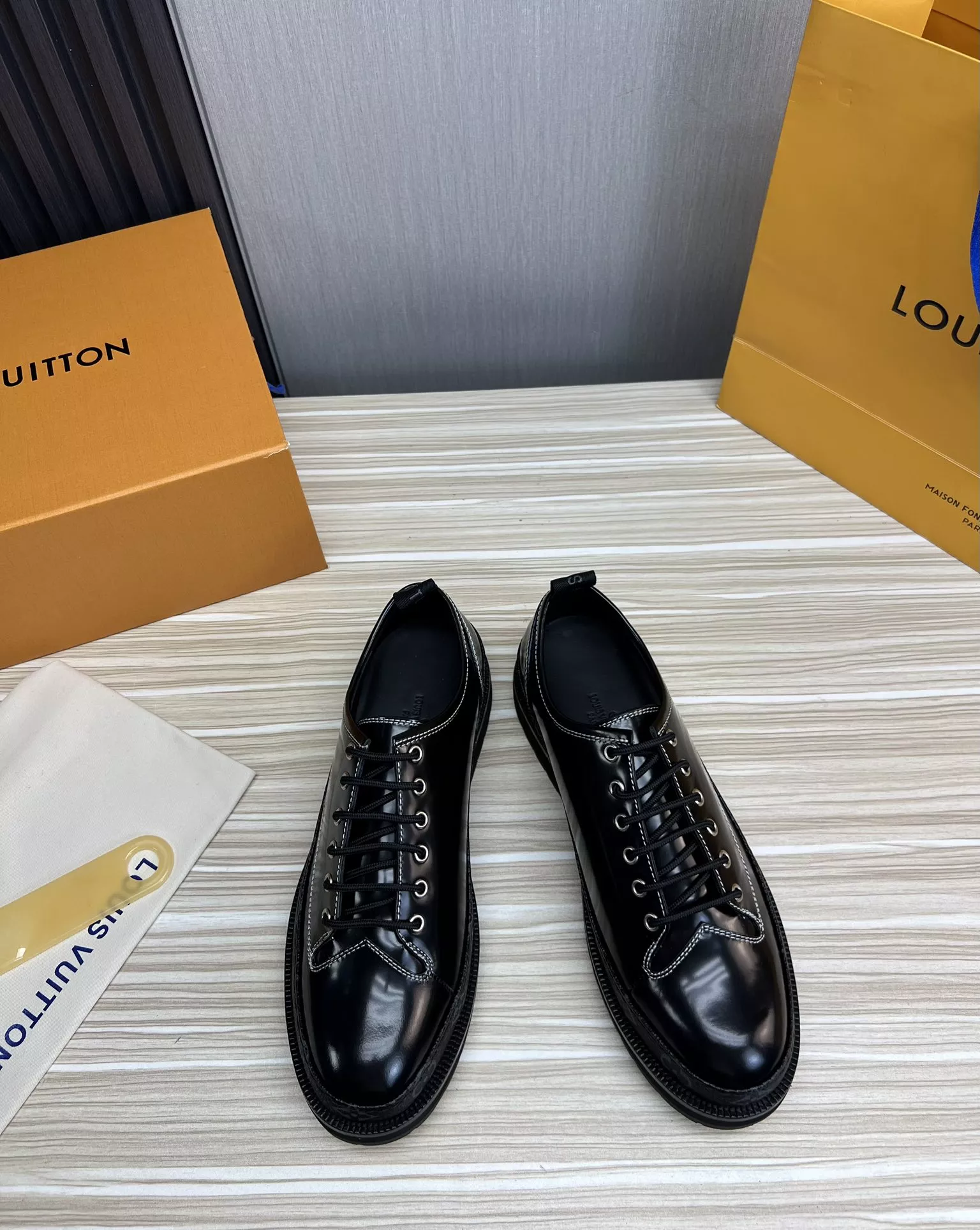 Vibrant 4070 Louis Vuitton Boots For Men