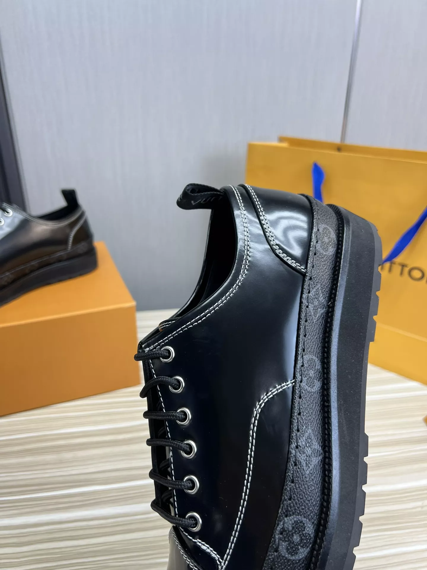 Vibrant 4070 Louis Vuitton Boots For Men