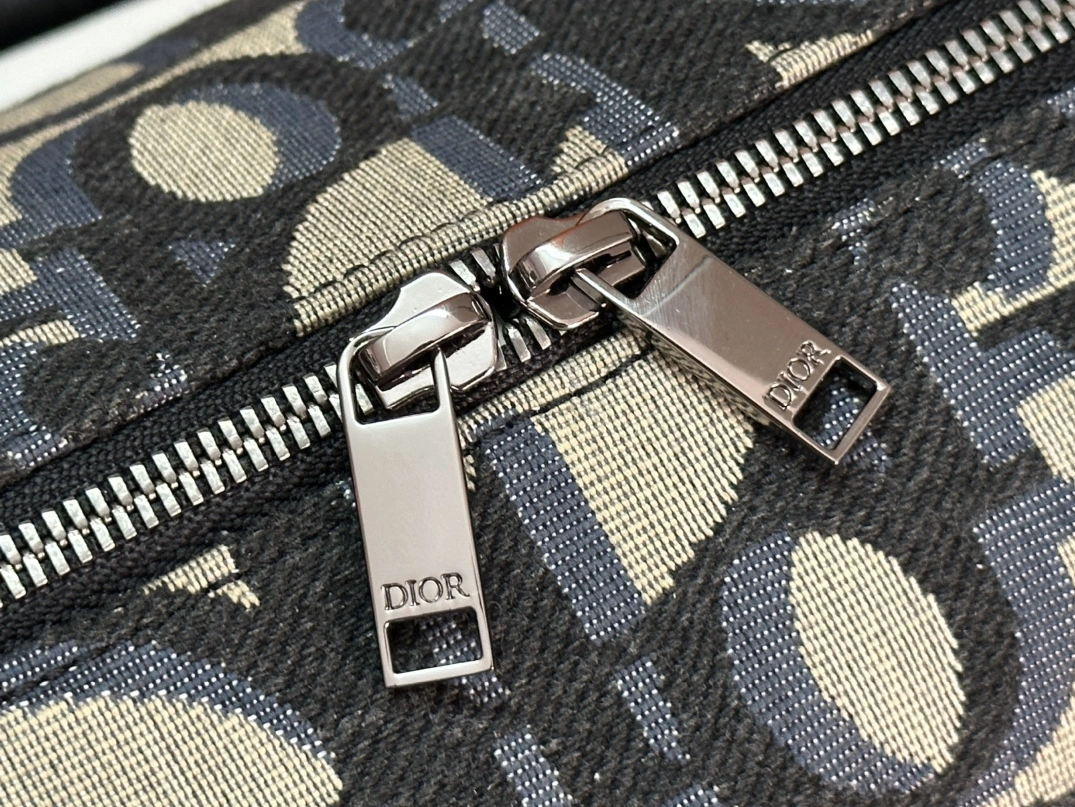 Vibrant 4181 Christian Dior Travel Bags