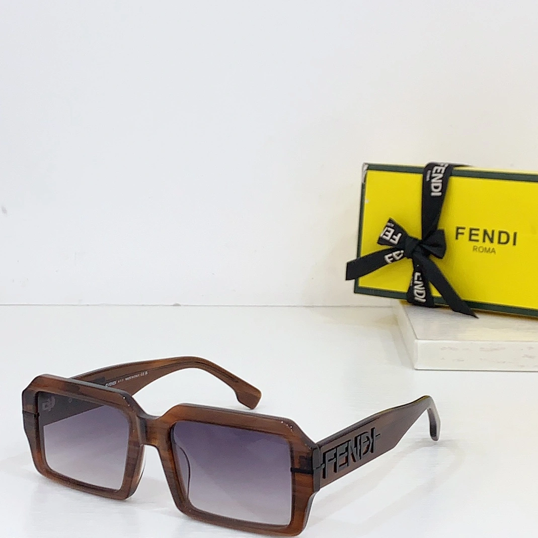 Vibrant 450 Fendi AAA Quality Sunglasses