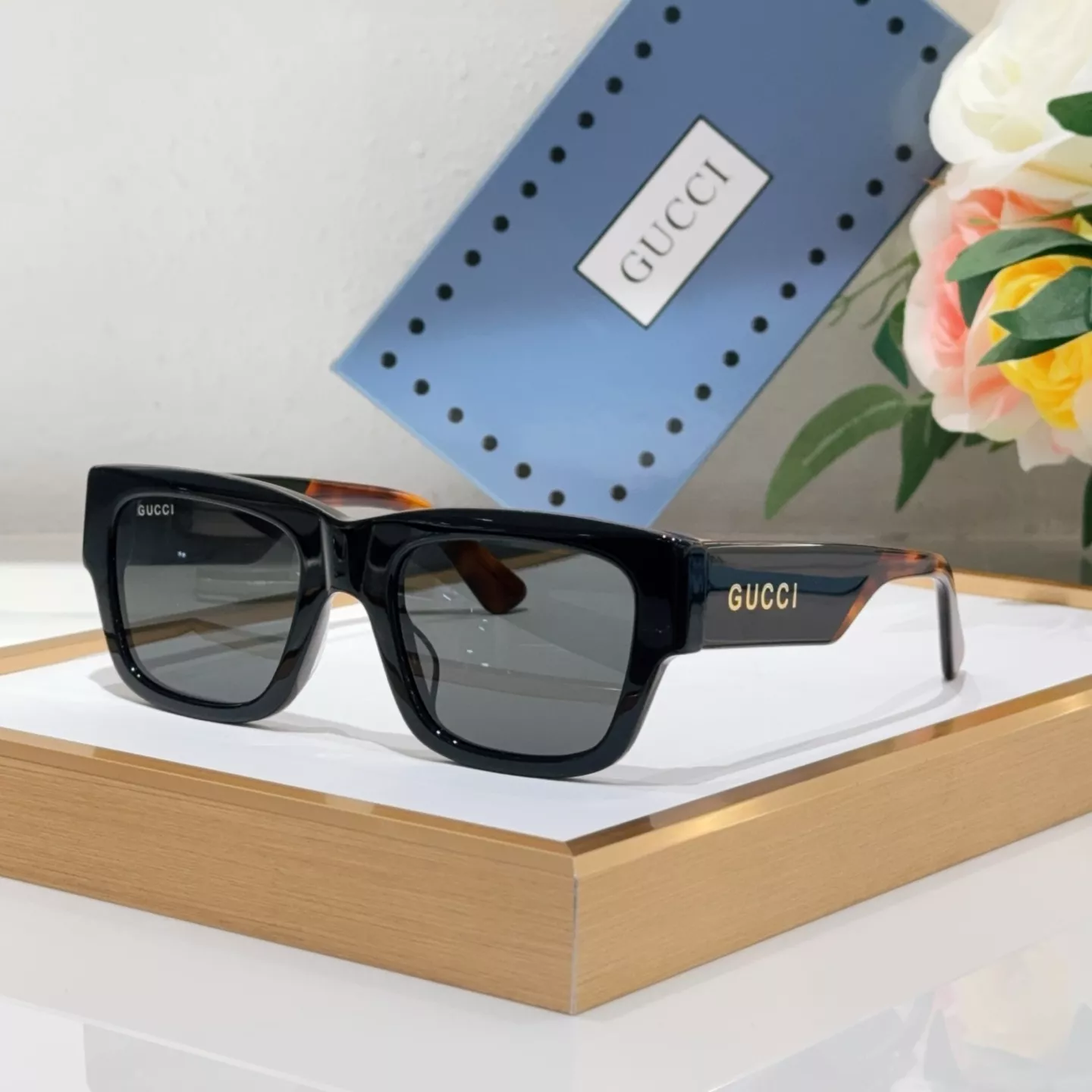Vibrant 4562 Gucci AAA Quality Sunglasses
