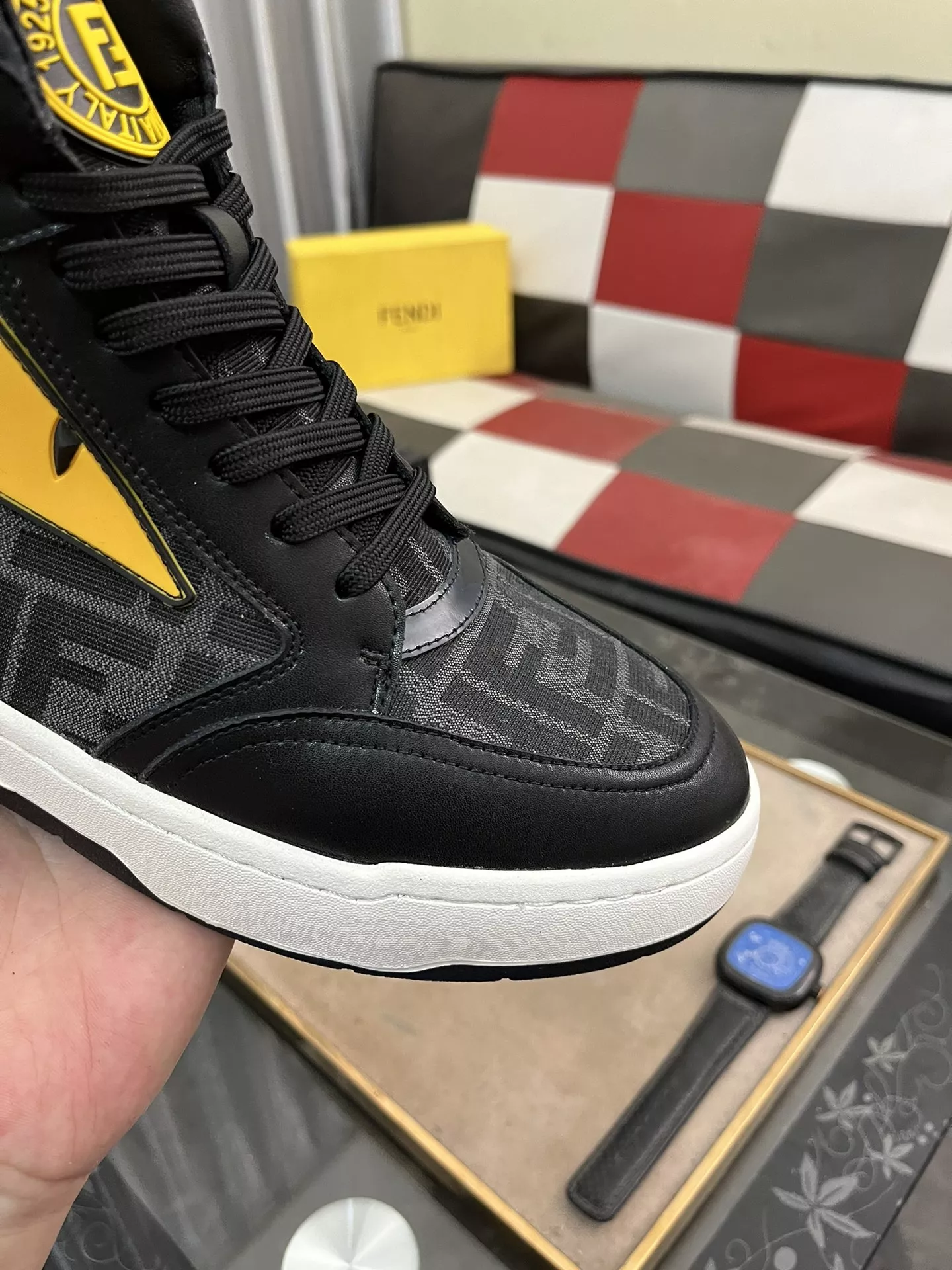 Vibrant 4580 Fendi High Tops Casual Shoes For Men