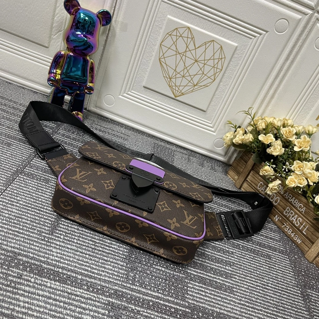 Vibrant 4597 Louis Vuitton LV AAA Quality Belt Bags