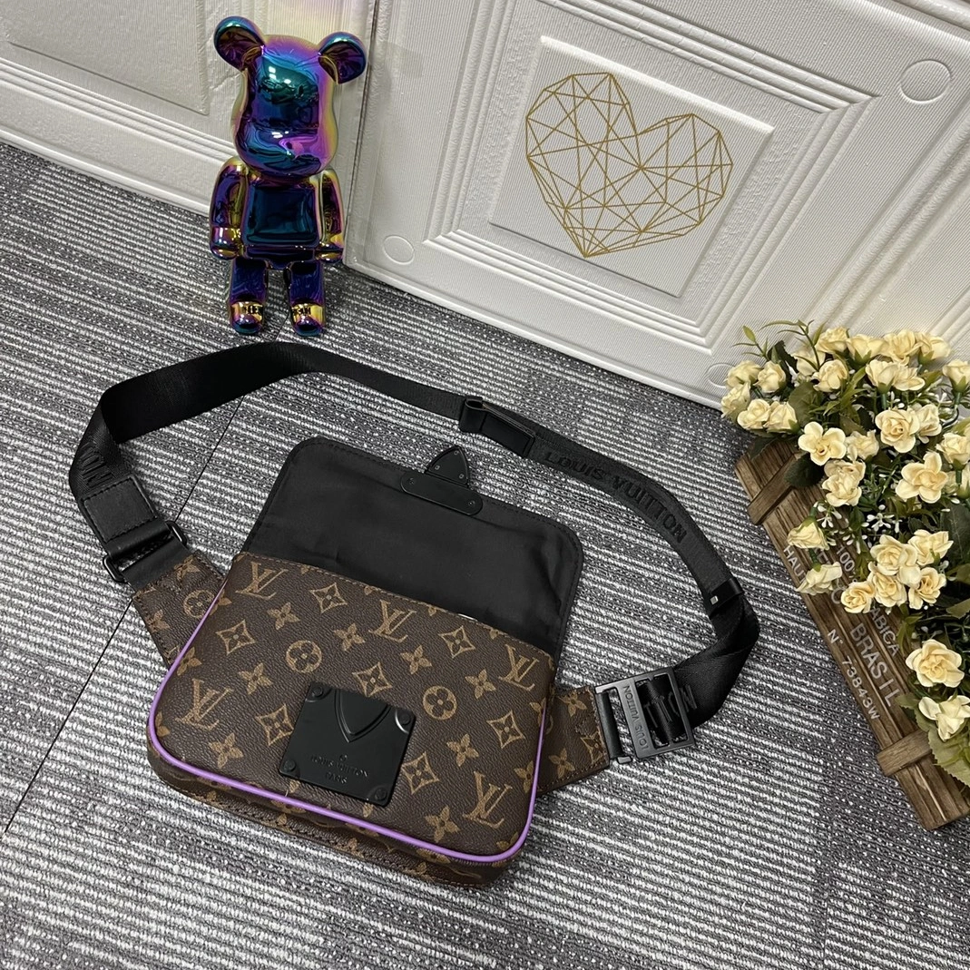 Vibrant 4597 Louis Vuitton LV AAA Quality Belt Bags