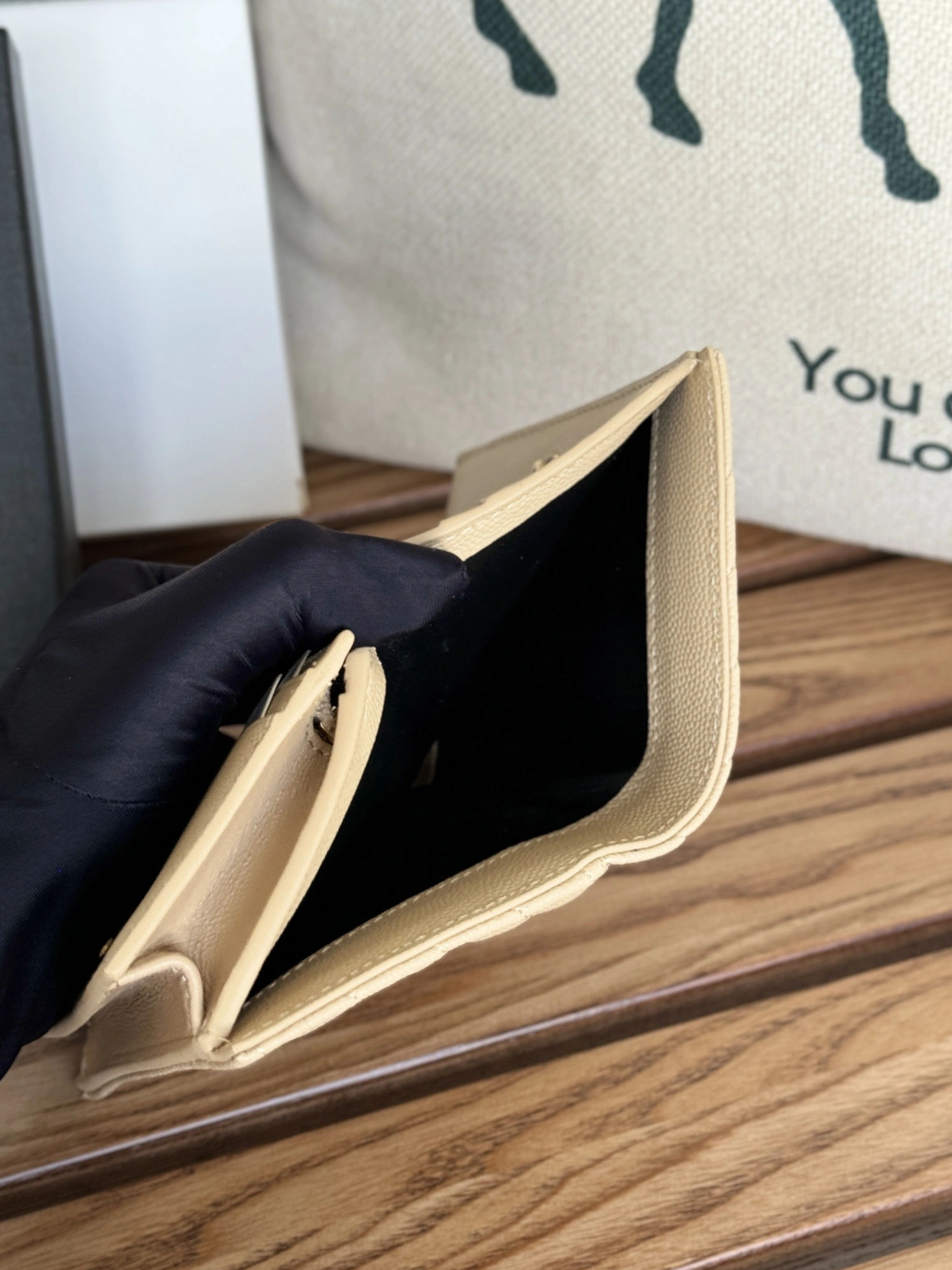 Vibrant 4621 Yves Saint Laurent AAA Quality Wallets