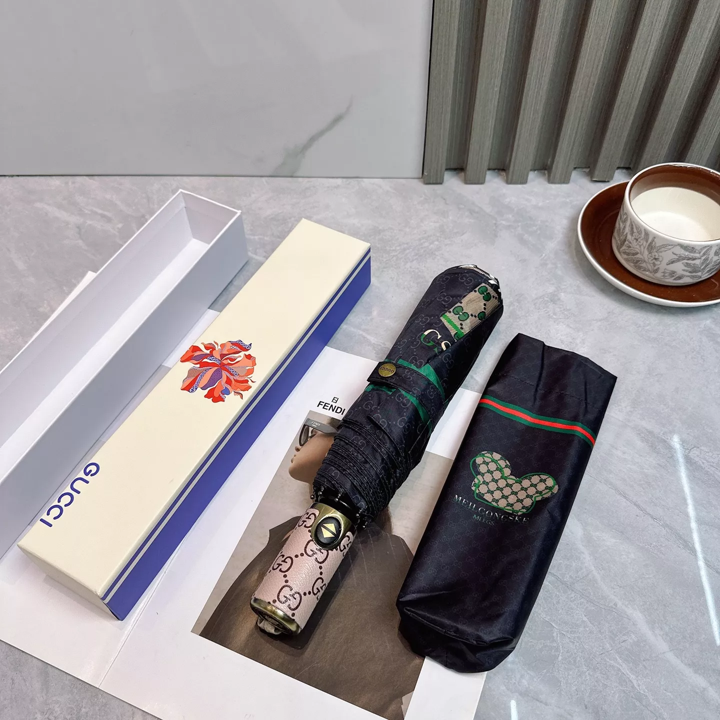 Vibrant 5099 Gucci Umbrellas