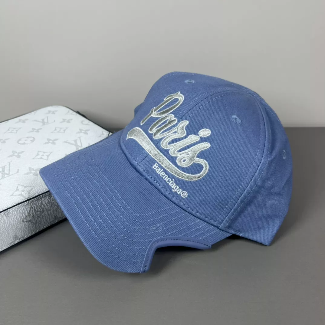 Vibrant 536 Balenciaga Caps