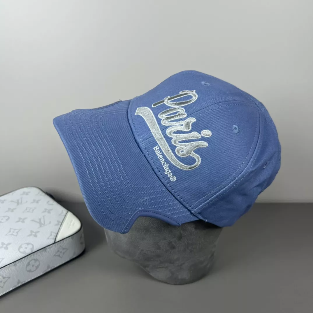 Vibrant 536 Balenciaga Caps