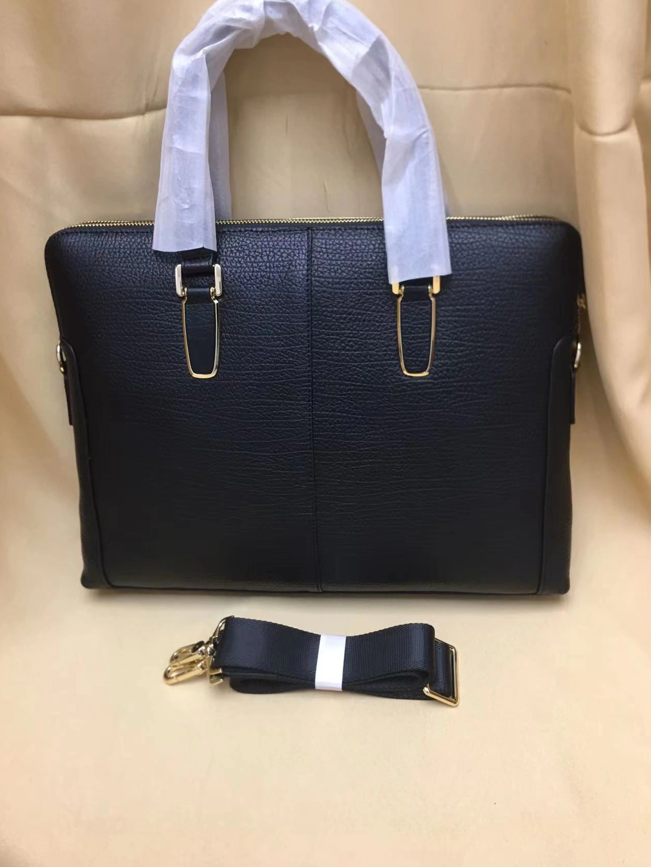 Vibrant 5391 Versace AAA Man Handbags