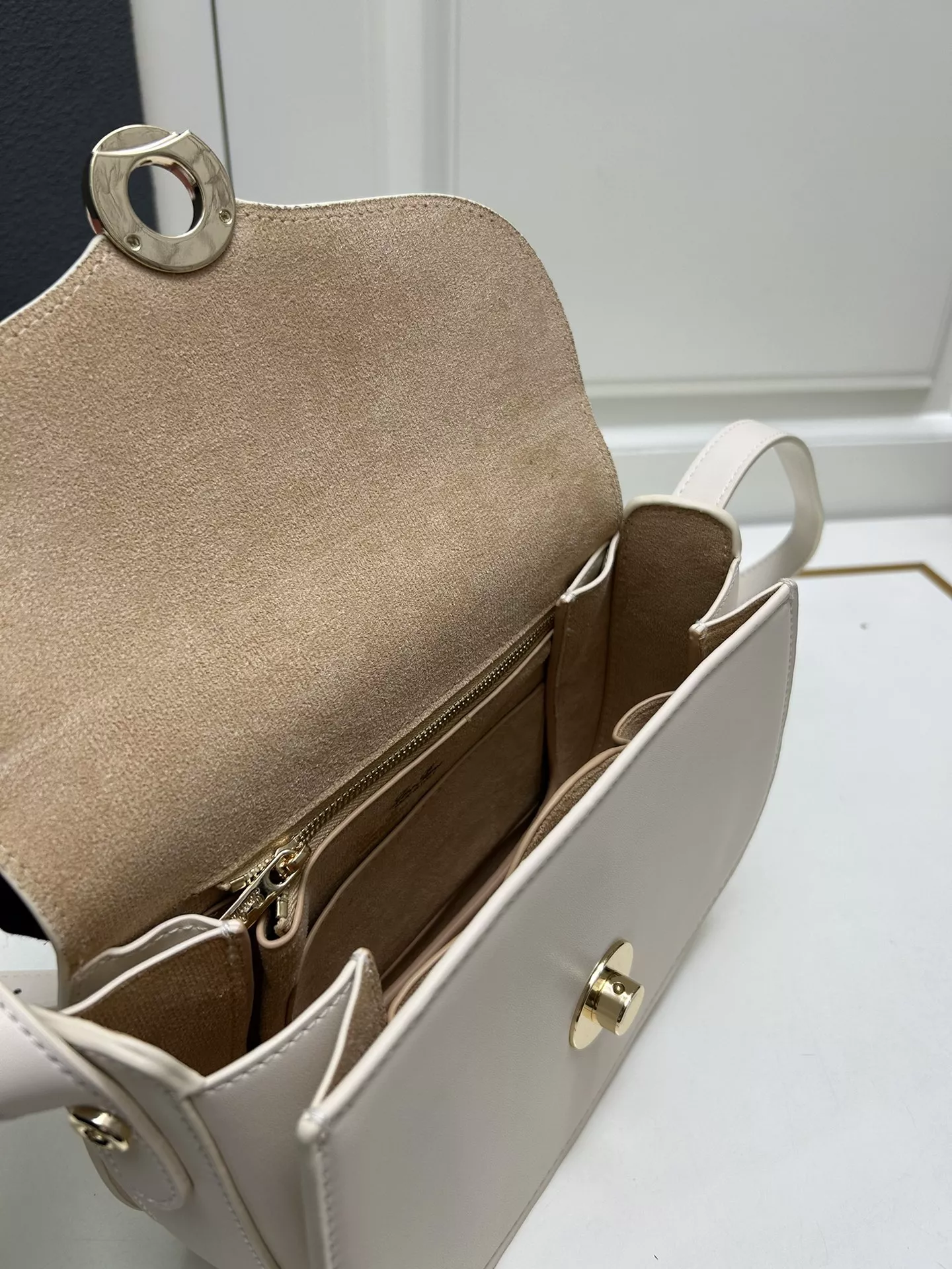 Vibrant 5453 Loro Piana AAA Quality Messenger Bags For Women