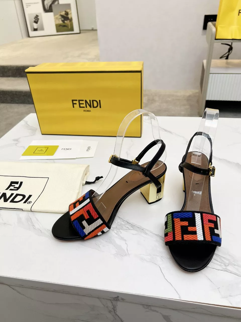 Vibrant 5504 Fendi Sandal For Women