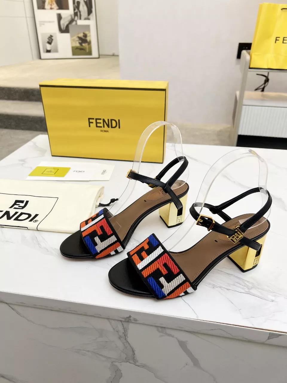 Vibrant 5504 Fendi Sandal For Women