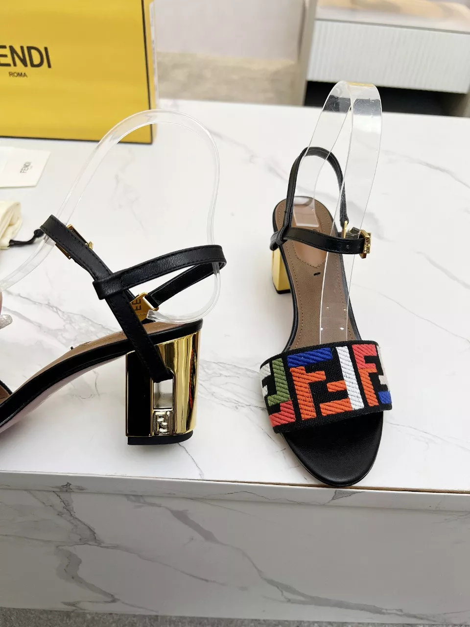 Vibrant 5504 Fendi Sandal For Women