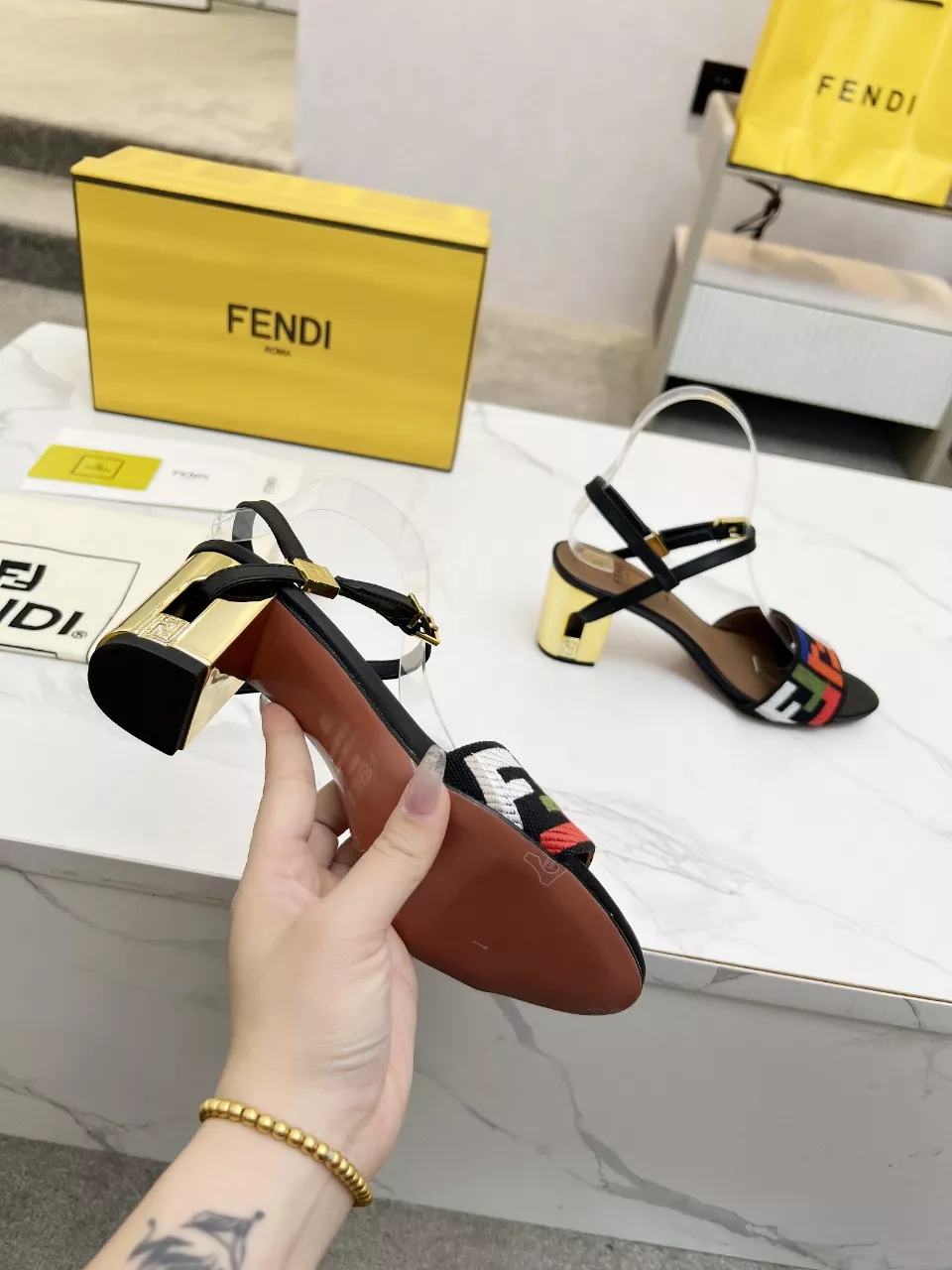 Vibrant 5504 Fendi Sandal For Women