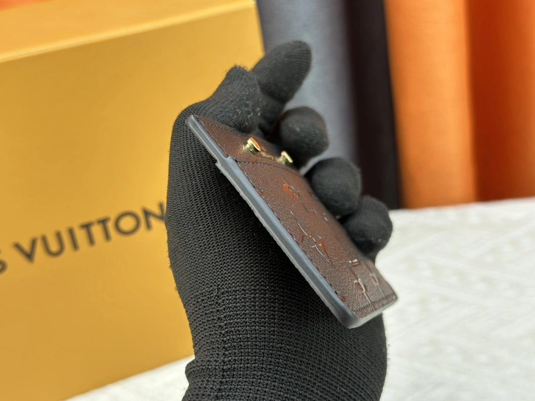 Vibrant 5510 Louis Vuitton LV Card Case For Women