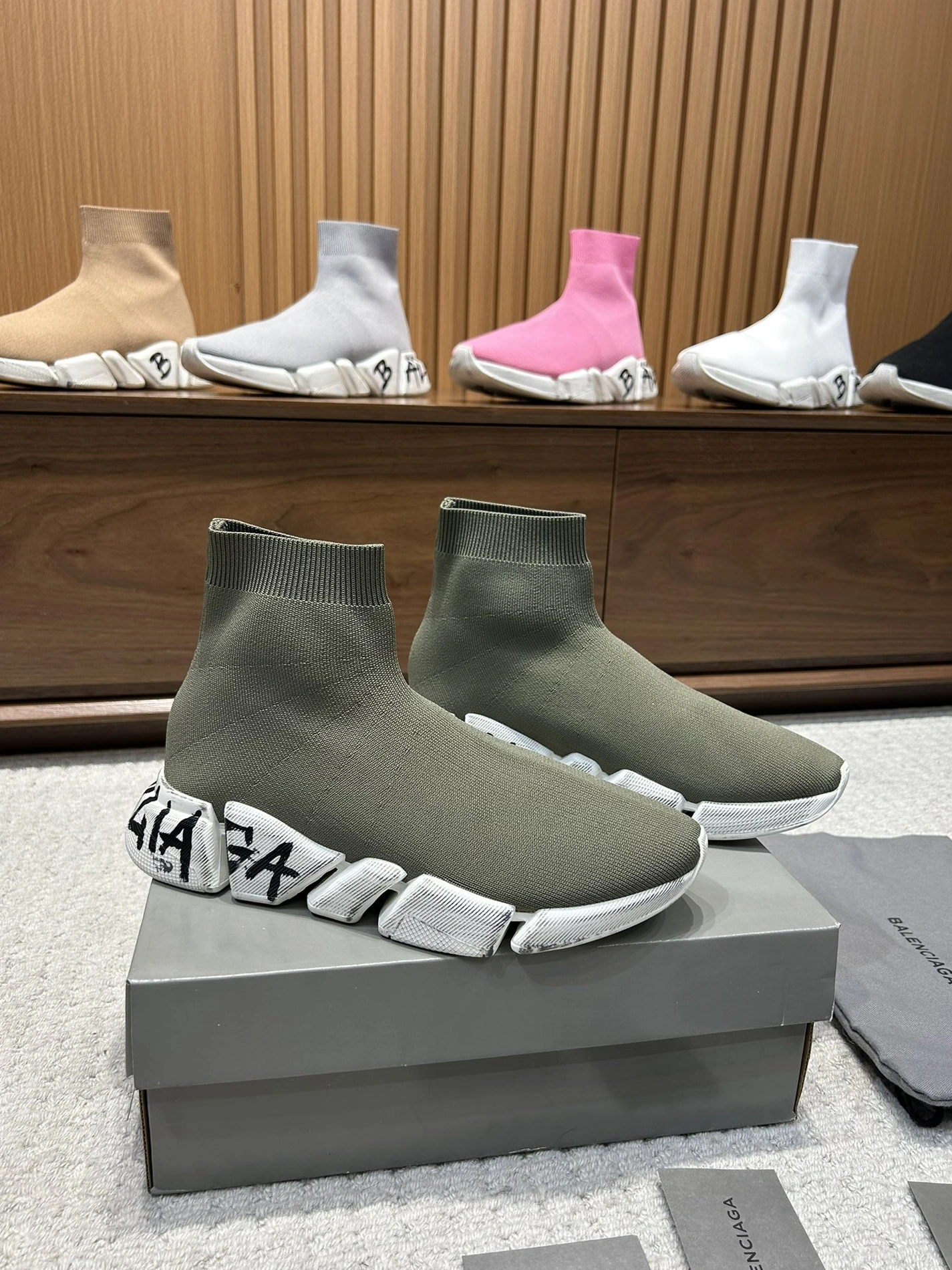 Vibrant 5637 Balenciaga Boots For Men