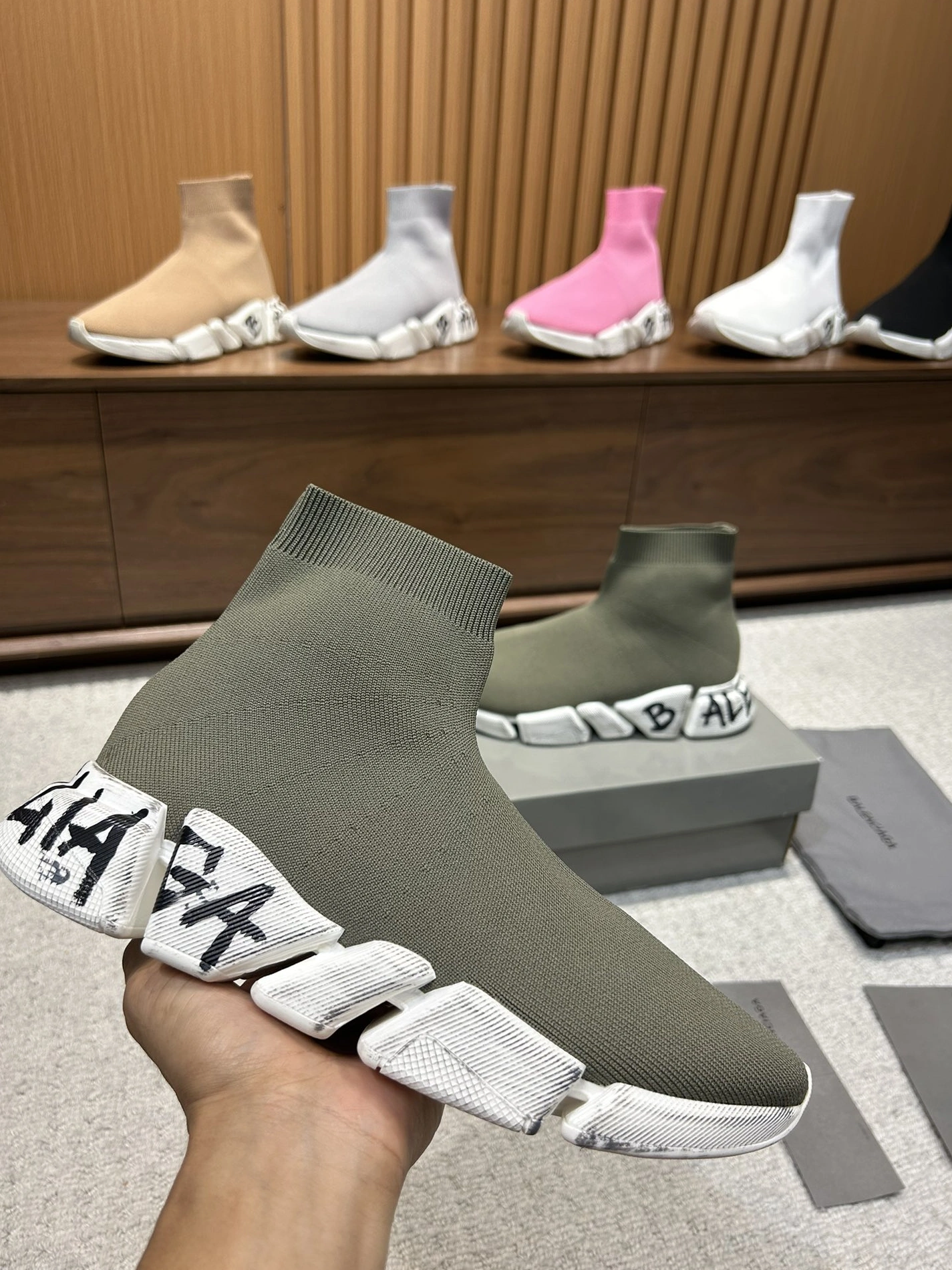 Vibrant 5637 Balenciaga Boots For Men