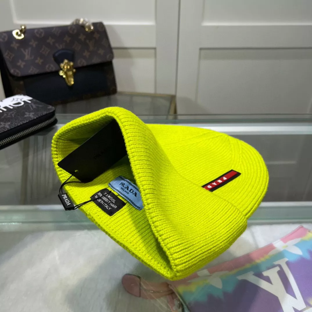 Vibrant 5640 Prada Caps