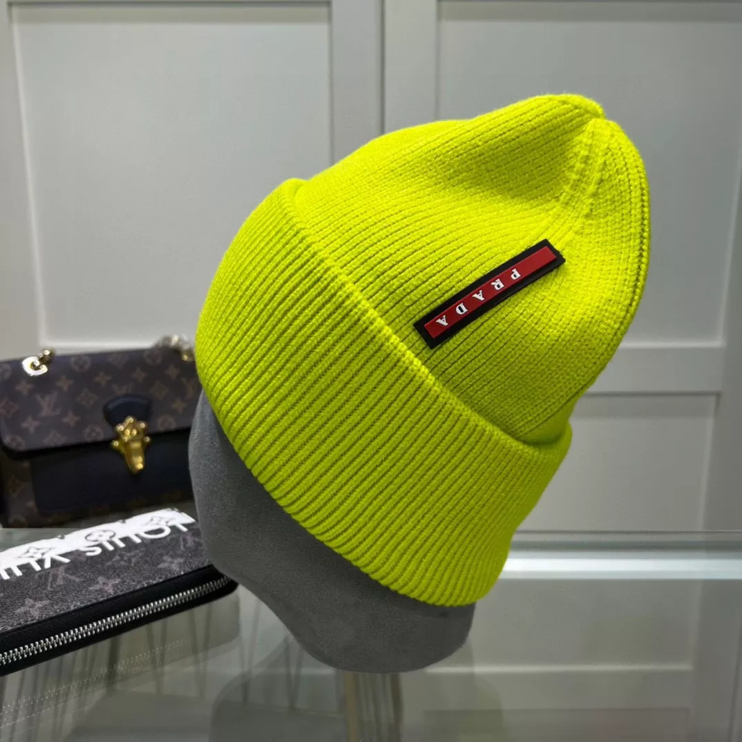 Vibrant 5640 Prada Caps