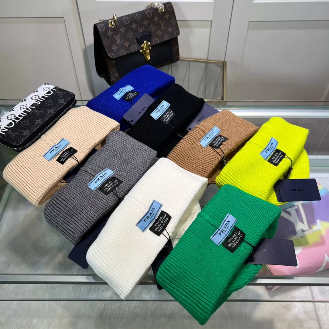 Vibrant 5640 Prada Caps