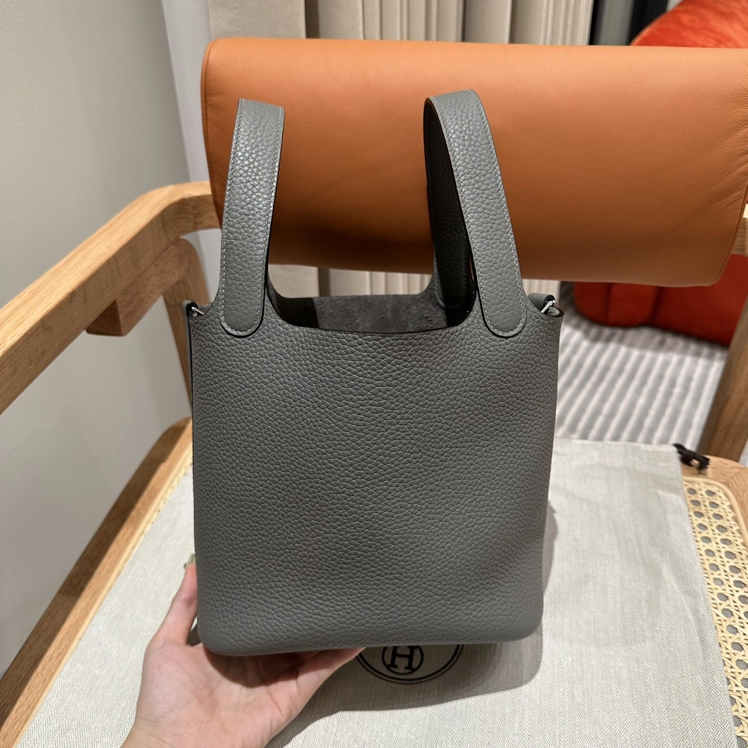 Vibrant 5792 Hermes AAA Quality Handbags For Women
