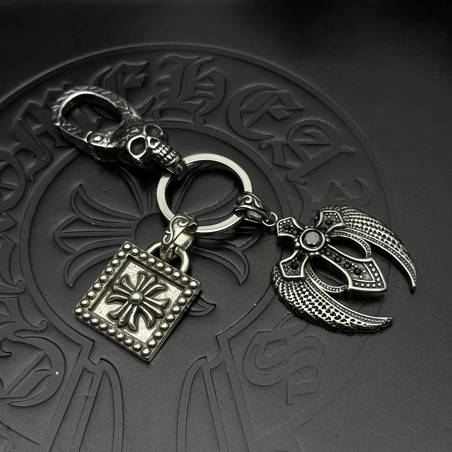Vibrant 581 Chrome Hearts Key Holder And Bag Buckle