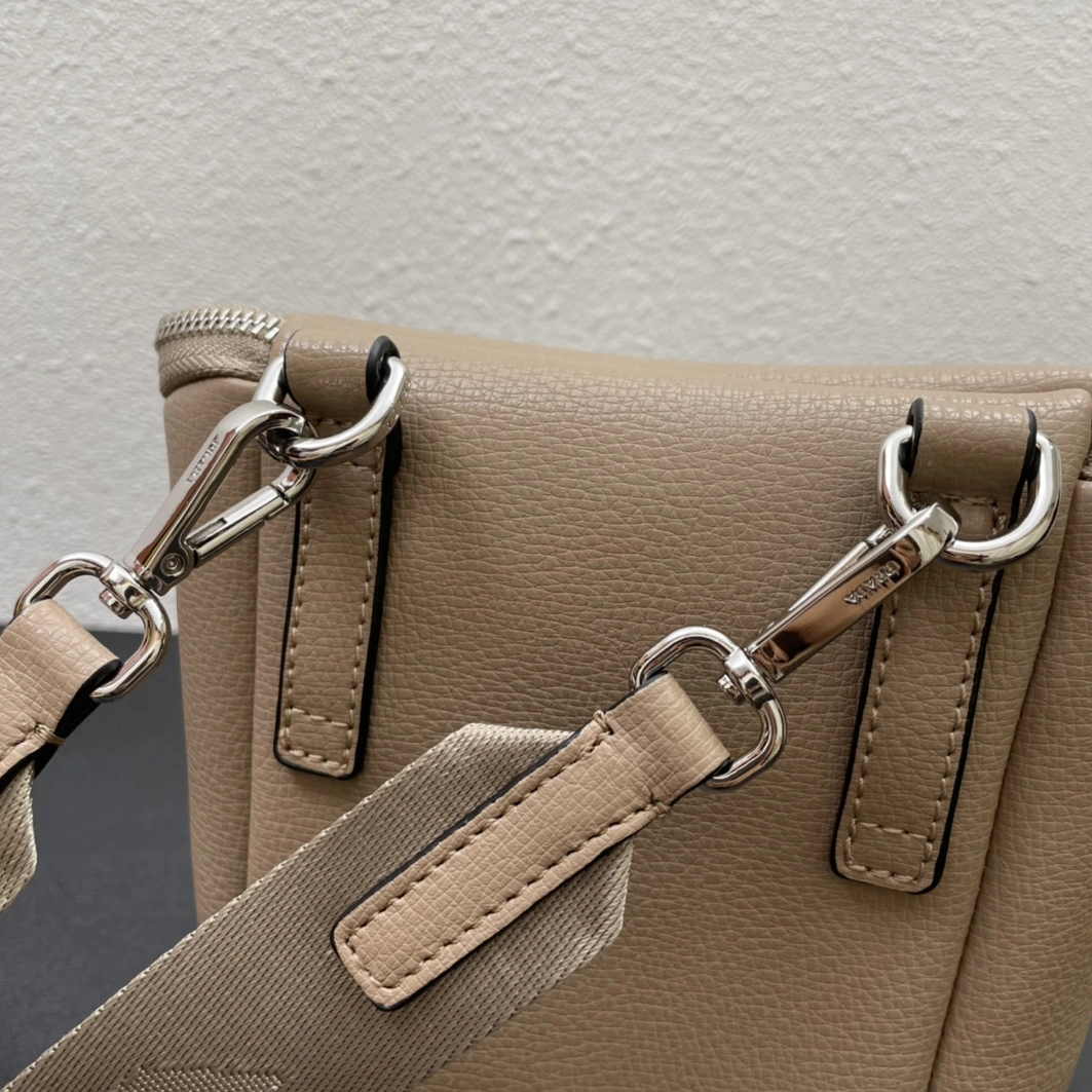 Vibrant 6029 Prada AAA Quality Messenger Bags For Unisex
