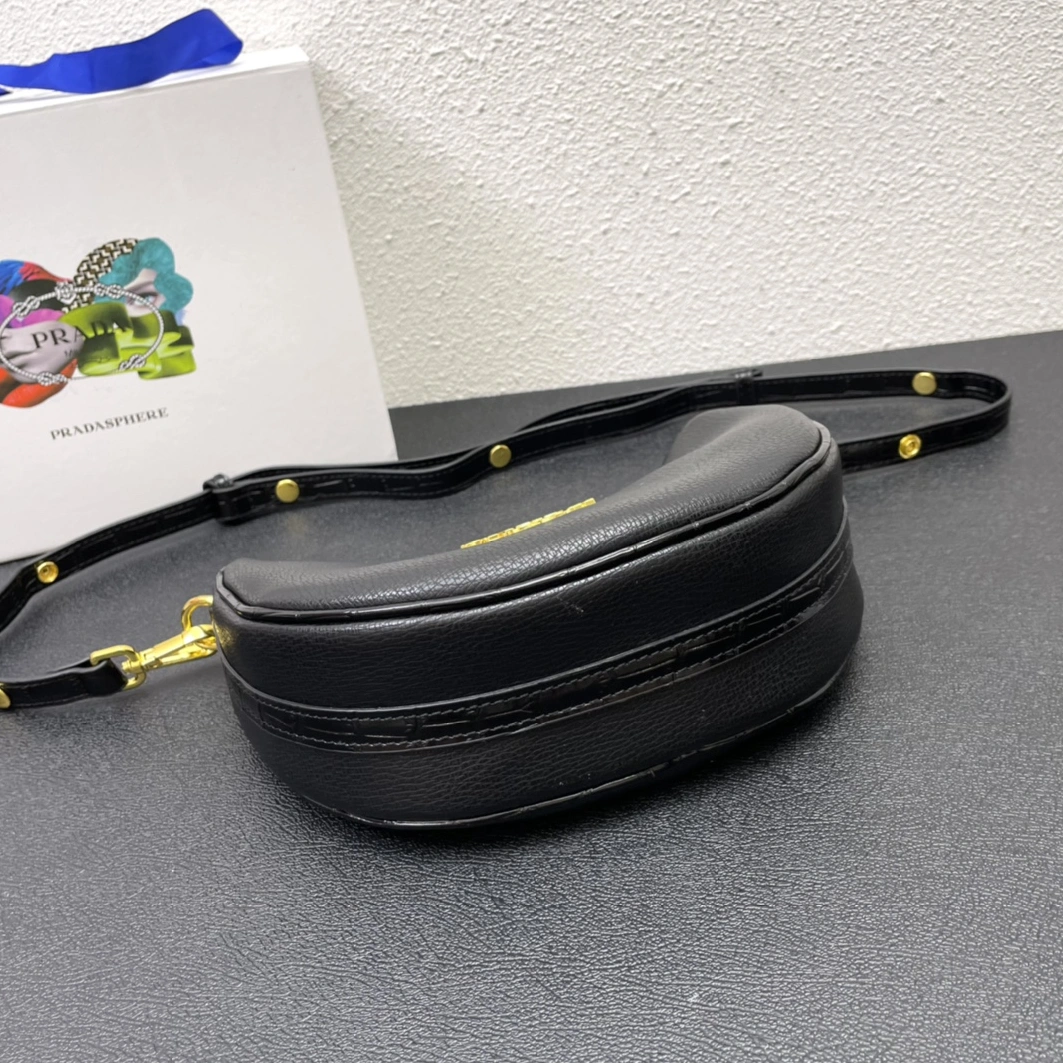 Vibrant 6055 Prada AAA Quality Messenger Bags For Women