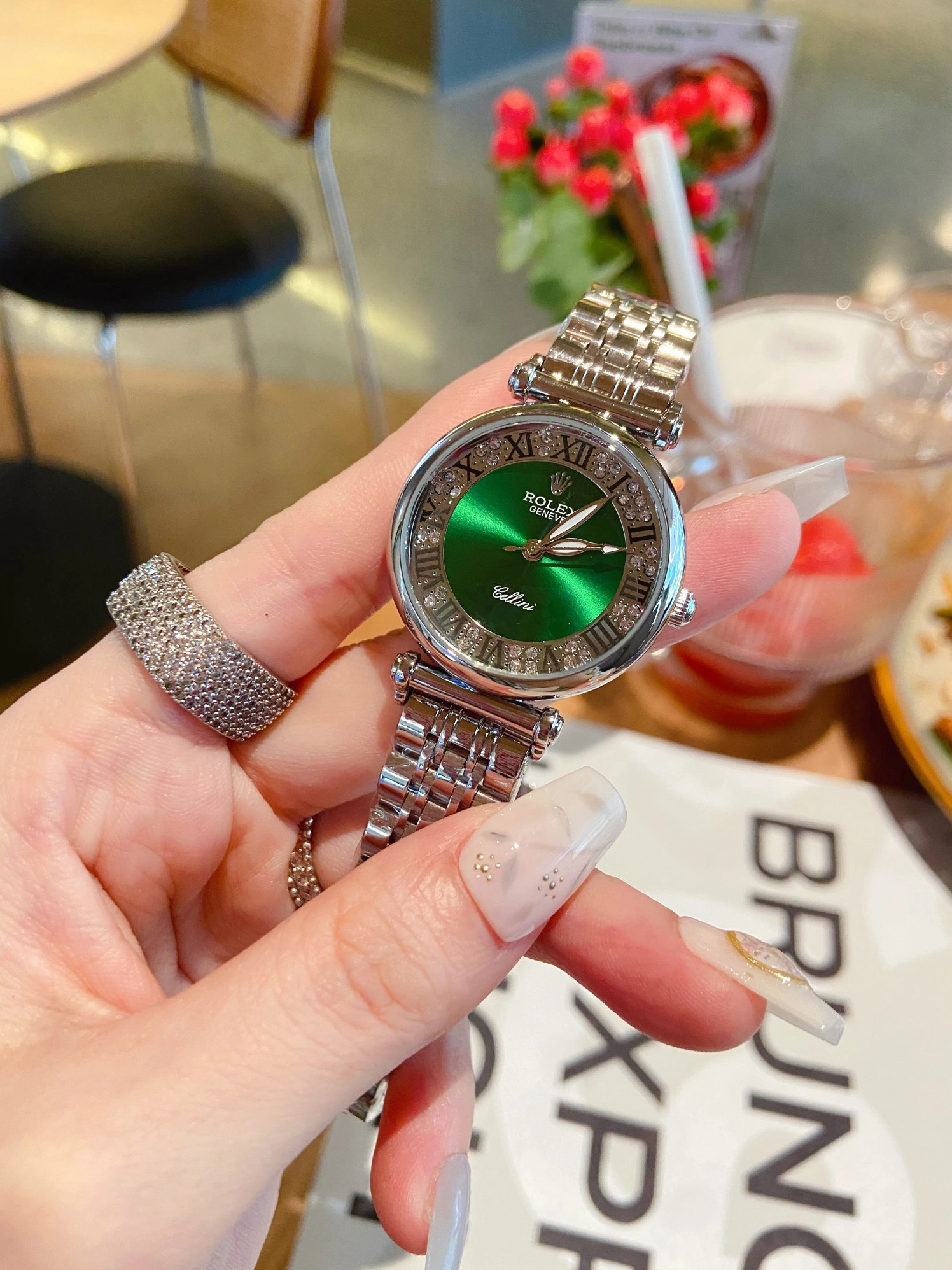 Vibrant 6087 Rolex Watches