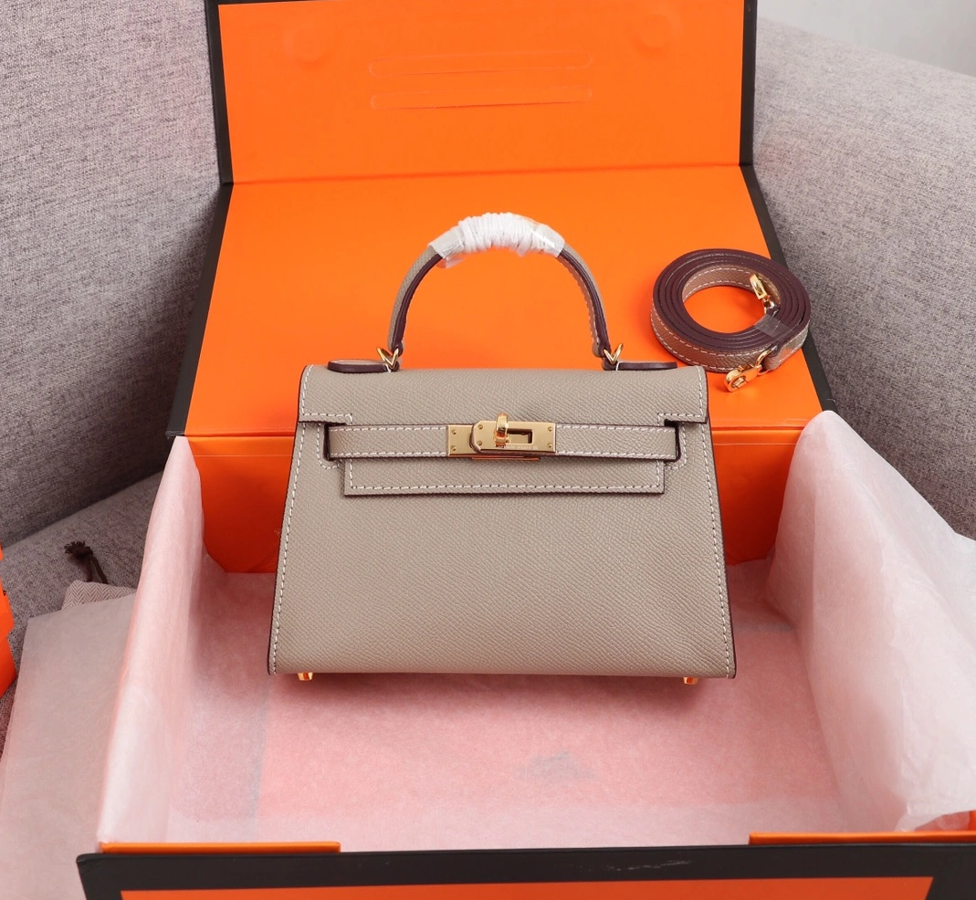 Vibrant 6252 Hermes AAA Quality Messenger Bags For Women