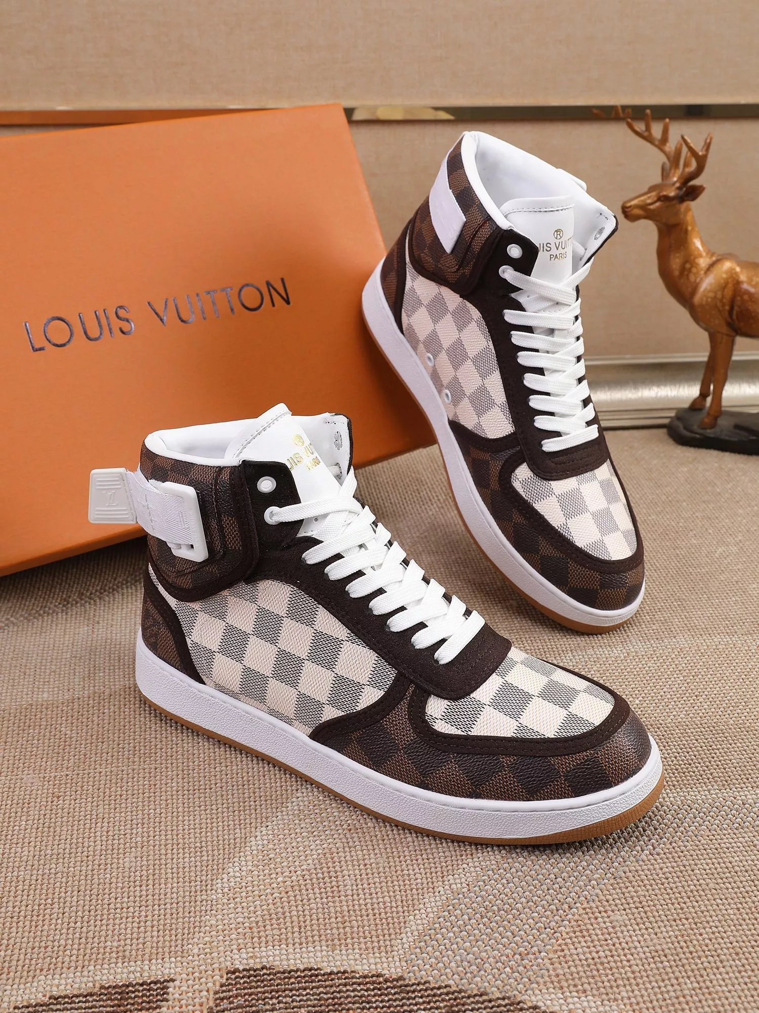 Vibrant 6292 Louis Vuitton High Tops Shoes For Men
