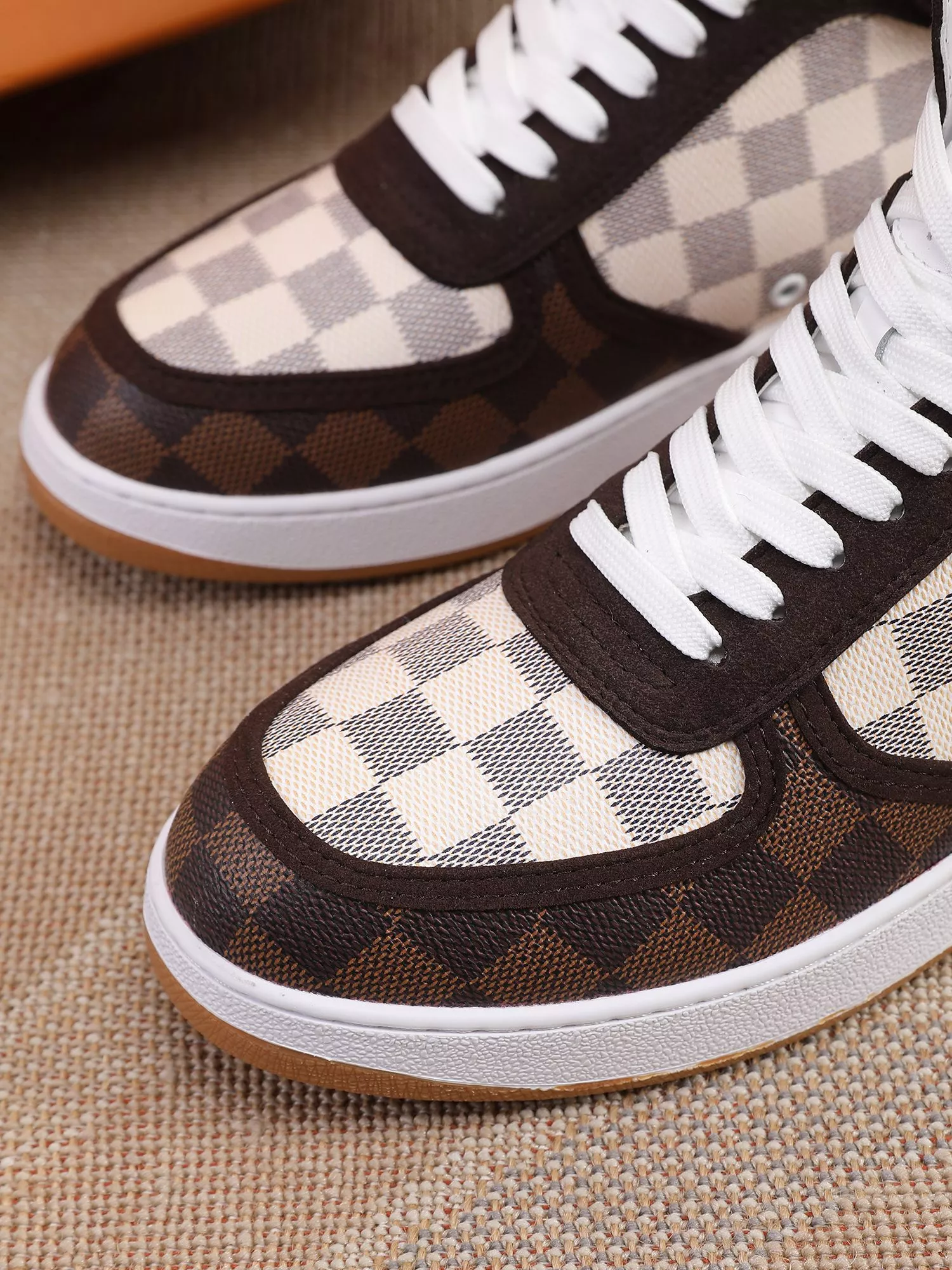 Vibrant 6292 Louis Vuitton High Tops Shoes For Men