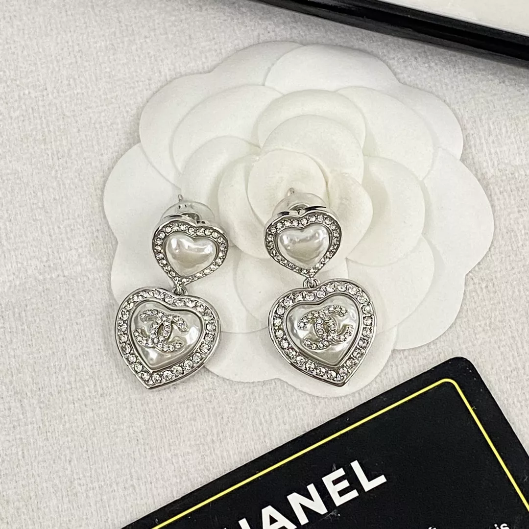Vibrant 647 Chanel Earrings For Women