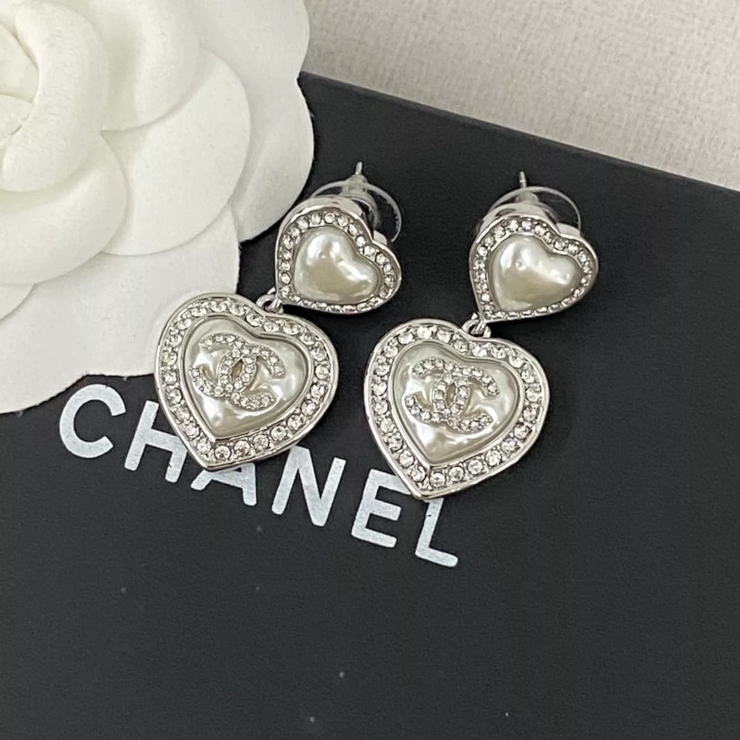 Vibrant 647 Chanel Earrings For Women
