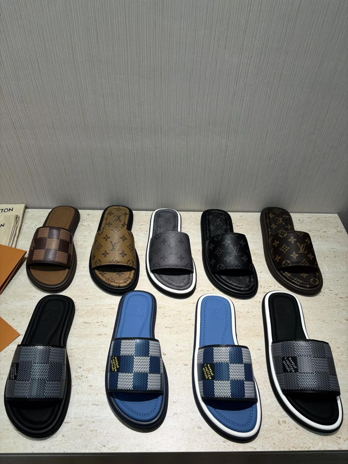 Vibrant 6658 Louis Vuitton Slippers For Men