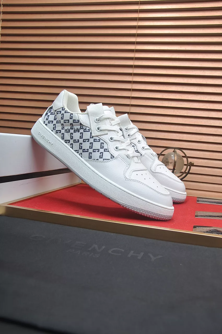 Vibrant 6723 Givenchy Casual Shoes For Men
