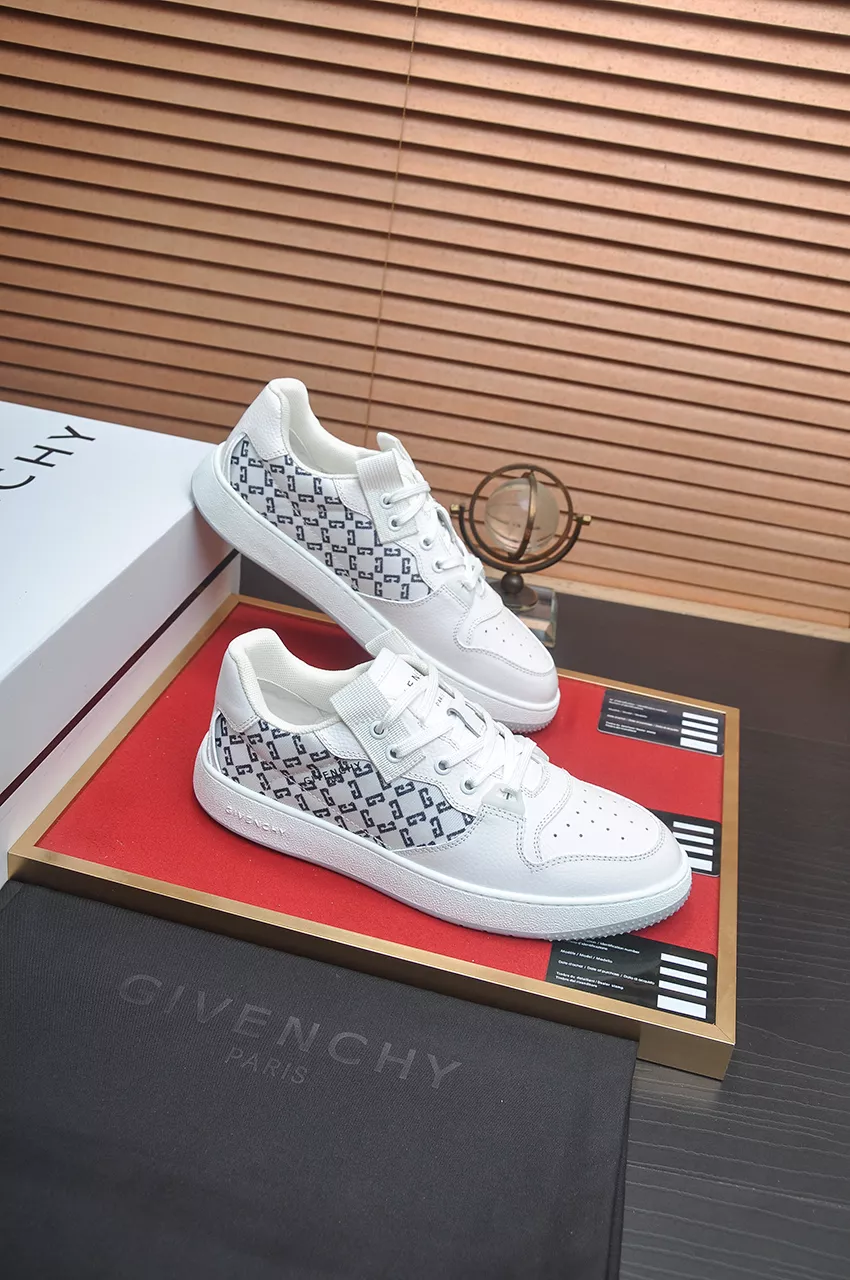 Vibrant 6723 Givenchy Casual Shoes For Men