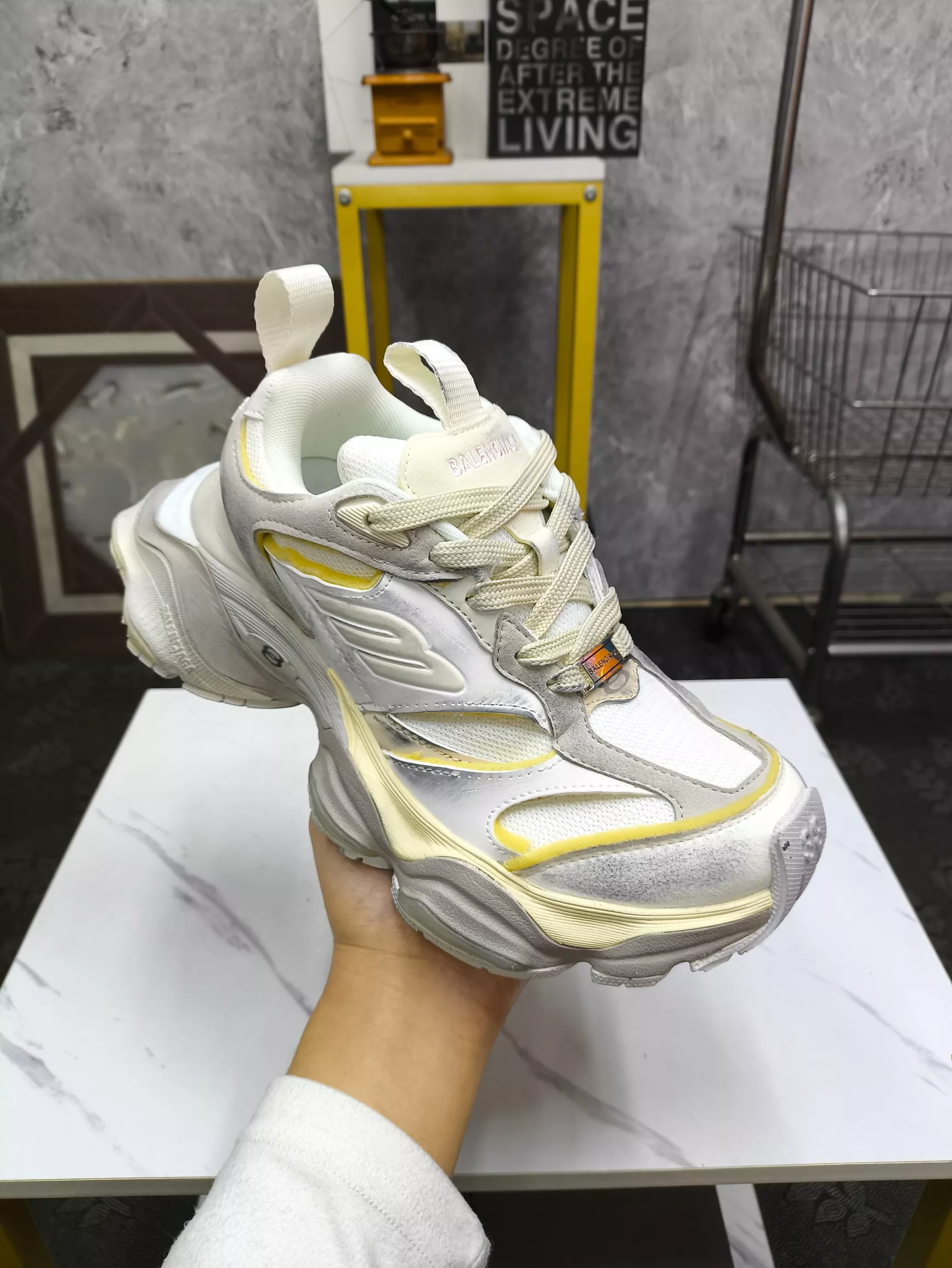 Vibrant 6757 Balenciaga Casual Shoes For Men